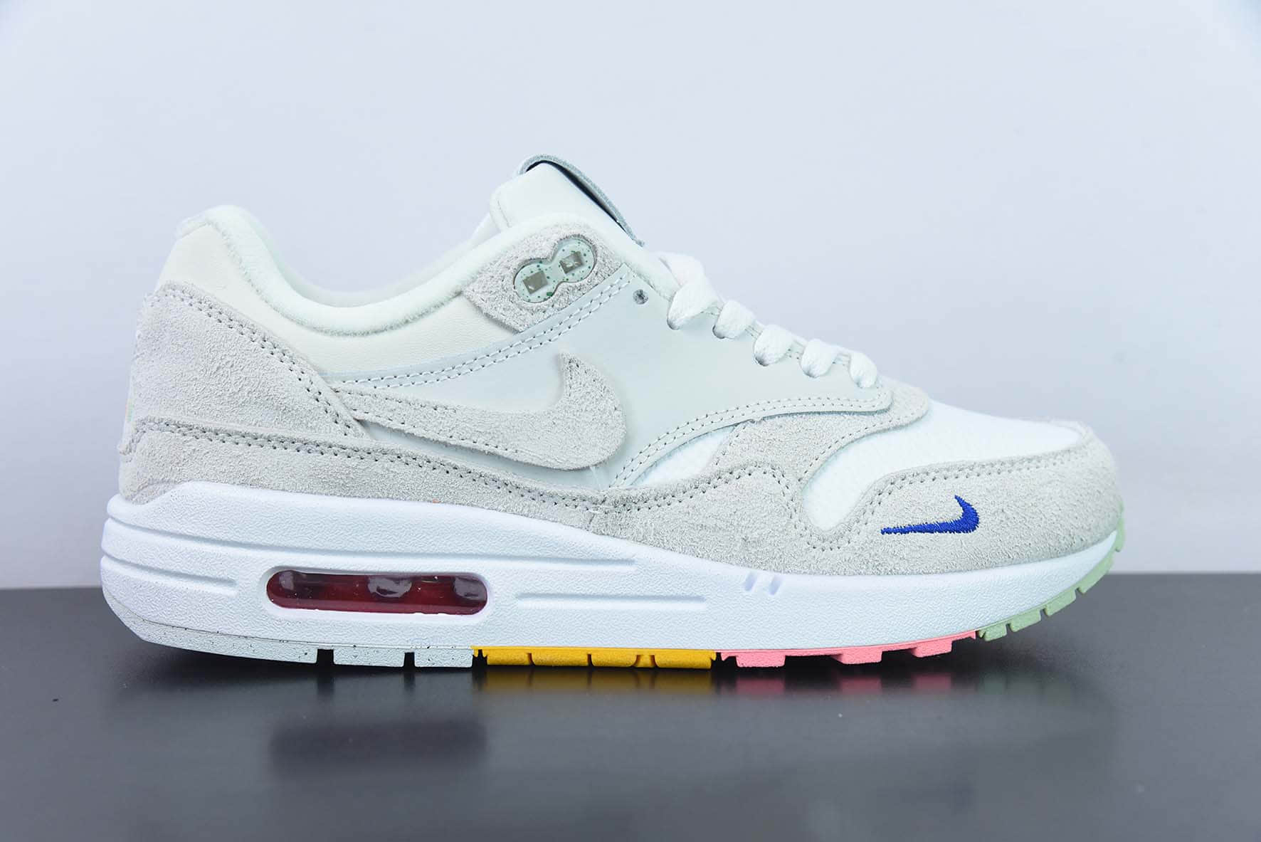 耐克Nike Wmns Air Max 1 PremiumPom Pom Polka Dot灰白毛球初代复古气垫百搭休闲运动慢跑鞋纯原版本 货号:FB4959-121