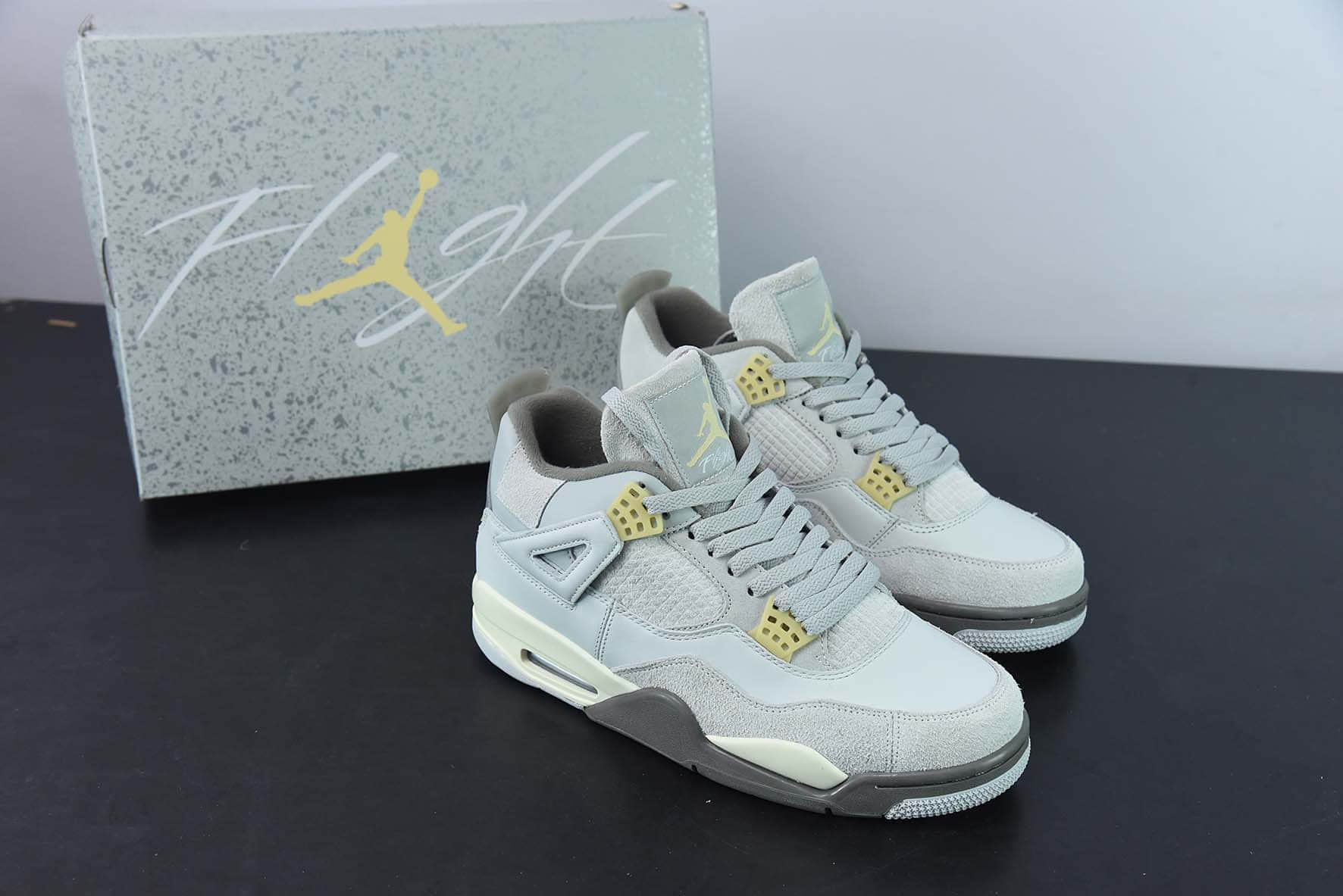乔丹Air Jordan 4 SE Craft “Photon Dust”AJ4兔年限定灰兔子低帮文化篮球鞋纯原版本 货号：DV3742-021