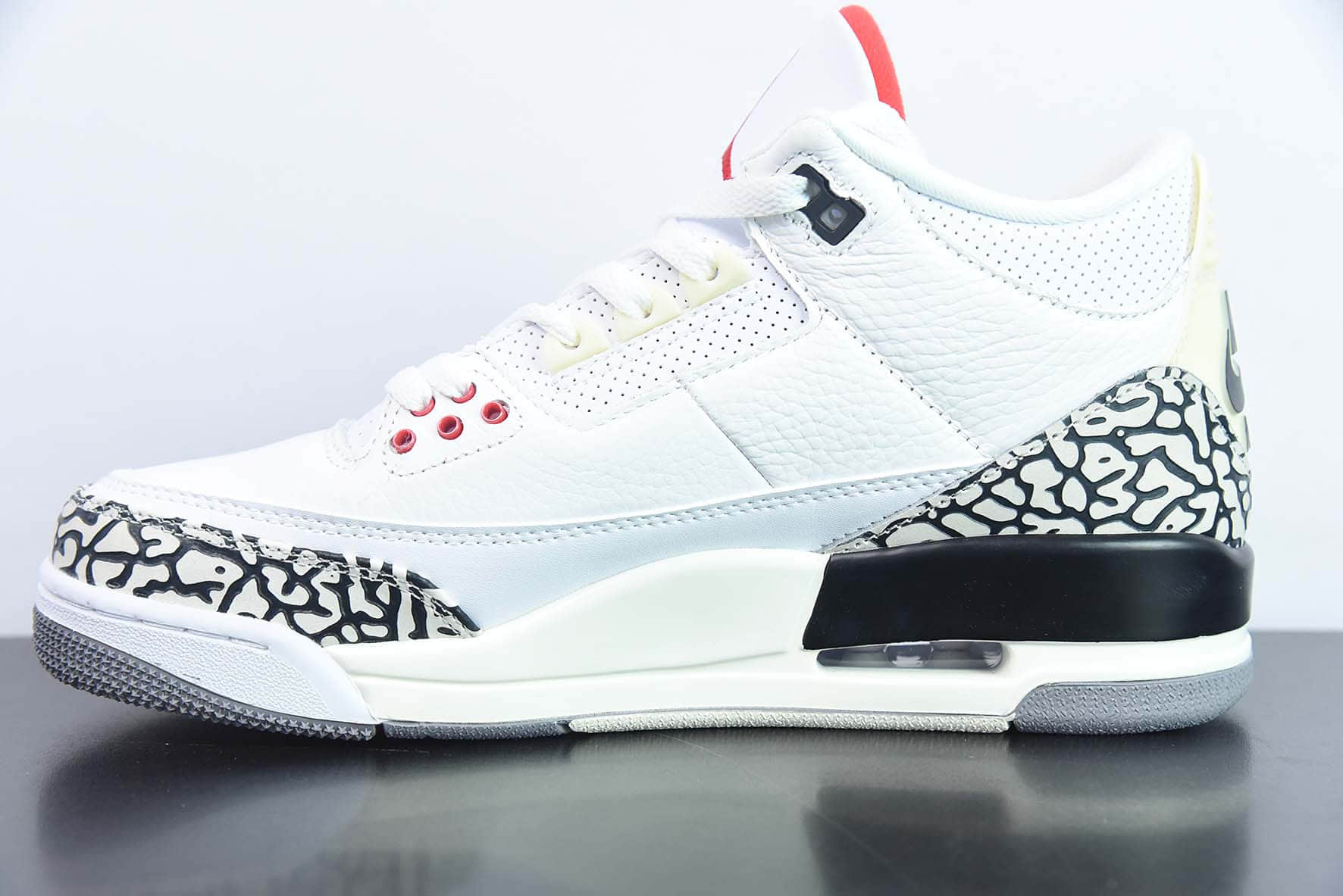 乔丹Air Jordan 3 Retro White Cement Reimagined AJ3白灰配色小白水泥篮球鞋纯原版本 货号：DN3707-100