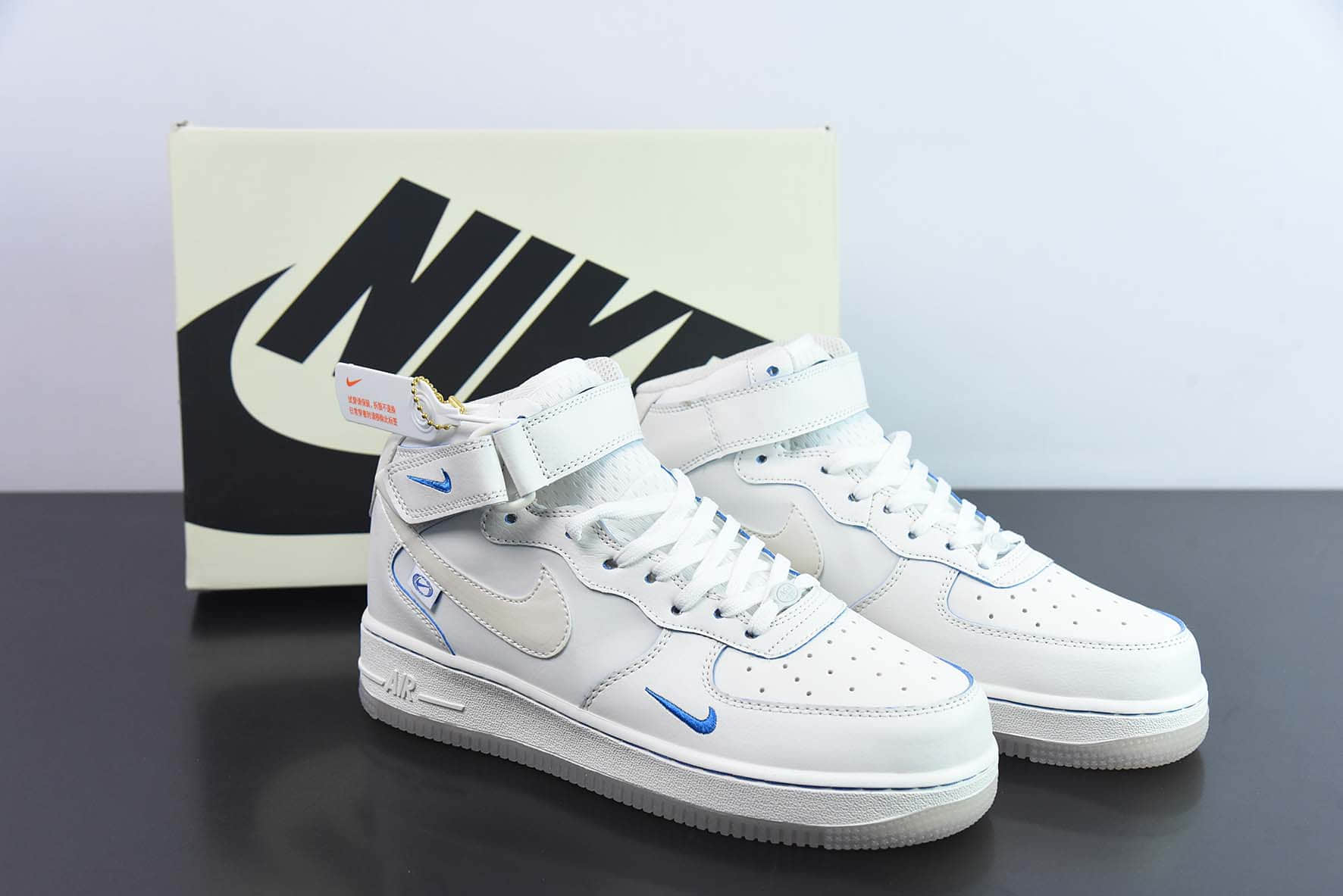 耐克Nike Air Force 1'07 MI'd “Pearl white” “珍珠白” 空军一号中帮休闲板鞋纯原版本 货号：FB1869-055