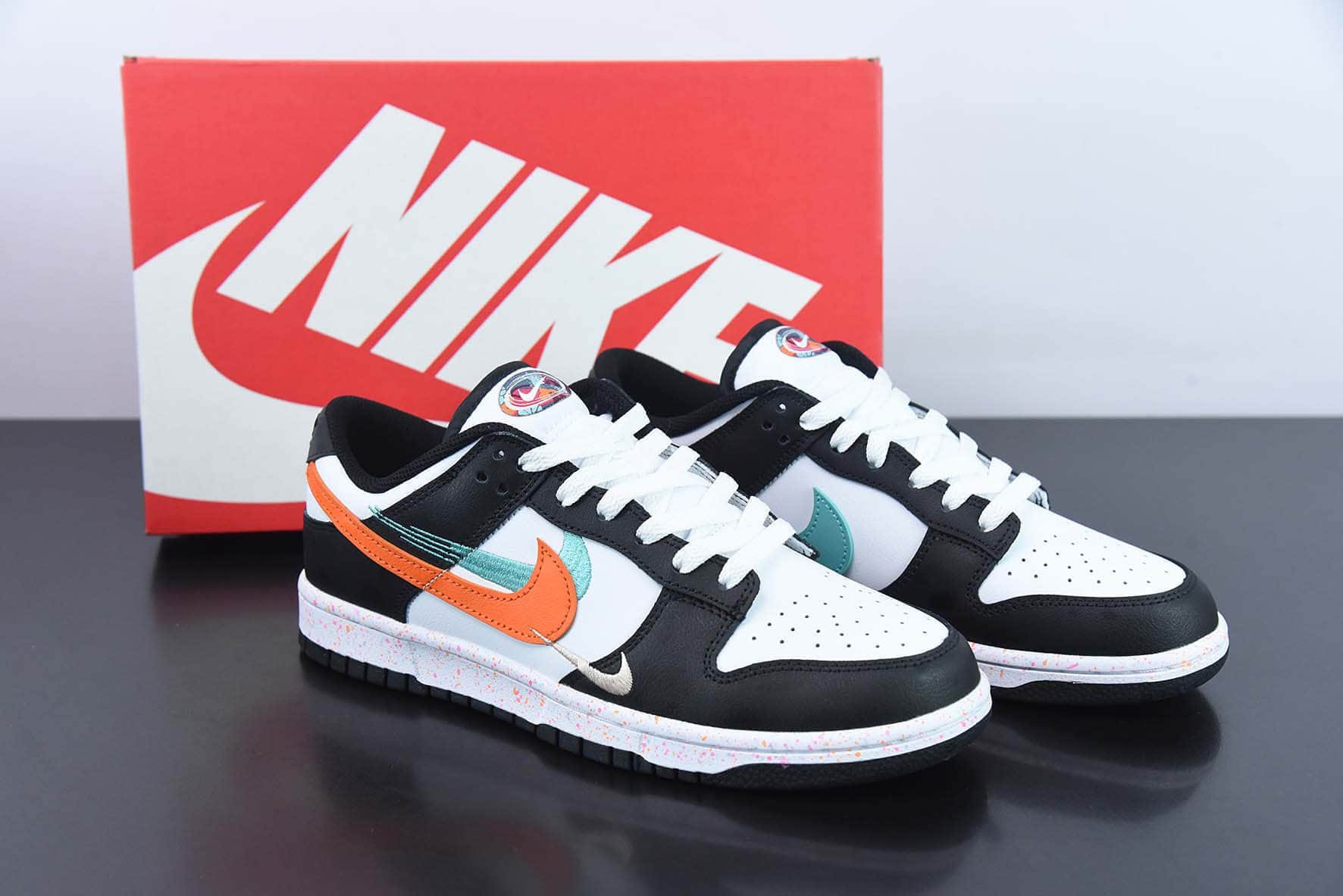 耐克Nike Dunk Low Multi-Color Swoosh 三色彩勾低帮休闲板鞋纯原版本 货号:FD4623-131