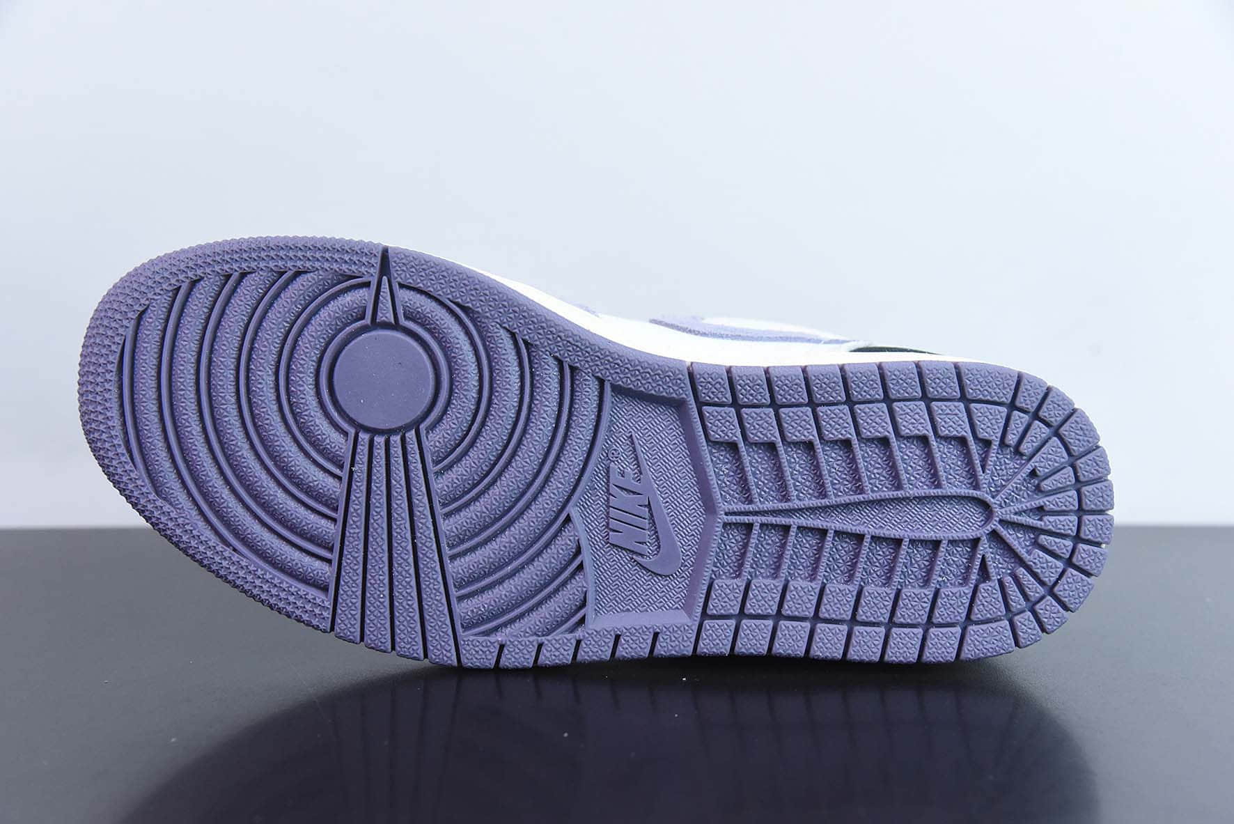 乔丹Air Jordan 1 Low 香芋紫低帮篮球鞋纯原版本 货号：DZ4135-002