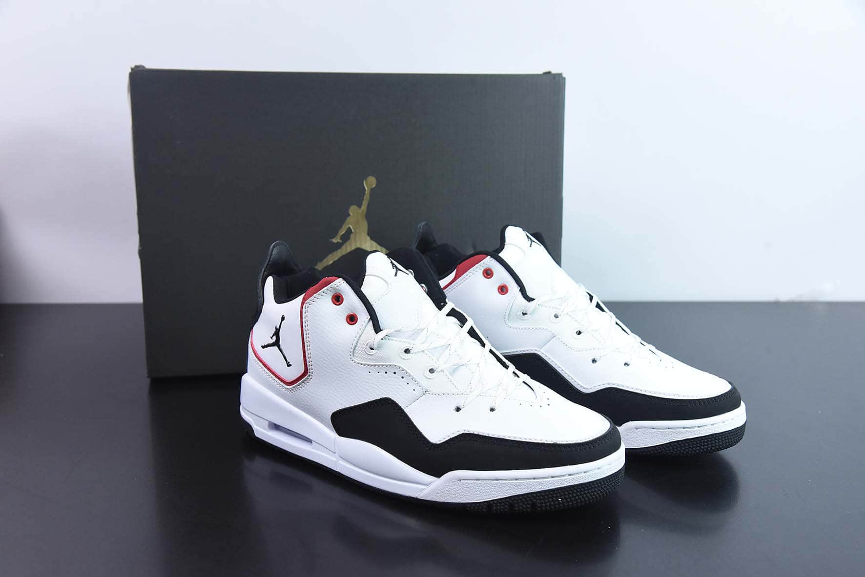 乔丹AIR Jordan Courtside 23迈克尔·乔丹 AJ23代皮革黑白红简版中帮复古做旧休闲运动文化篮球鞋纯原版本 货号：DZ2791-101