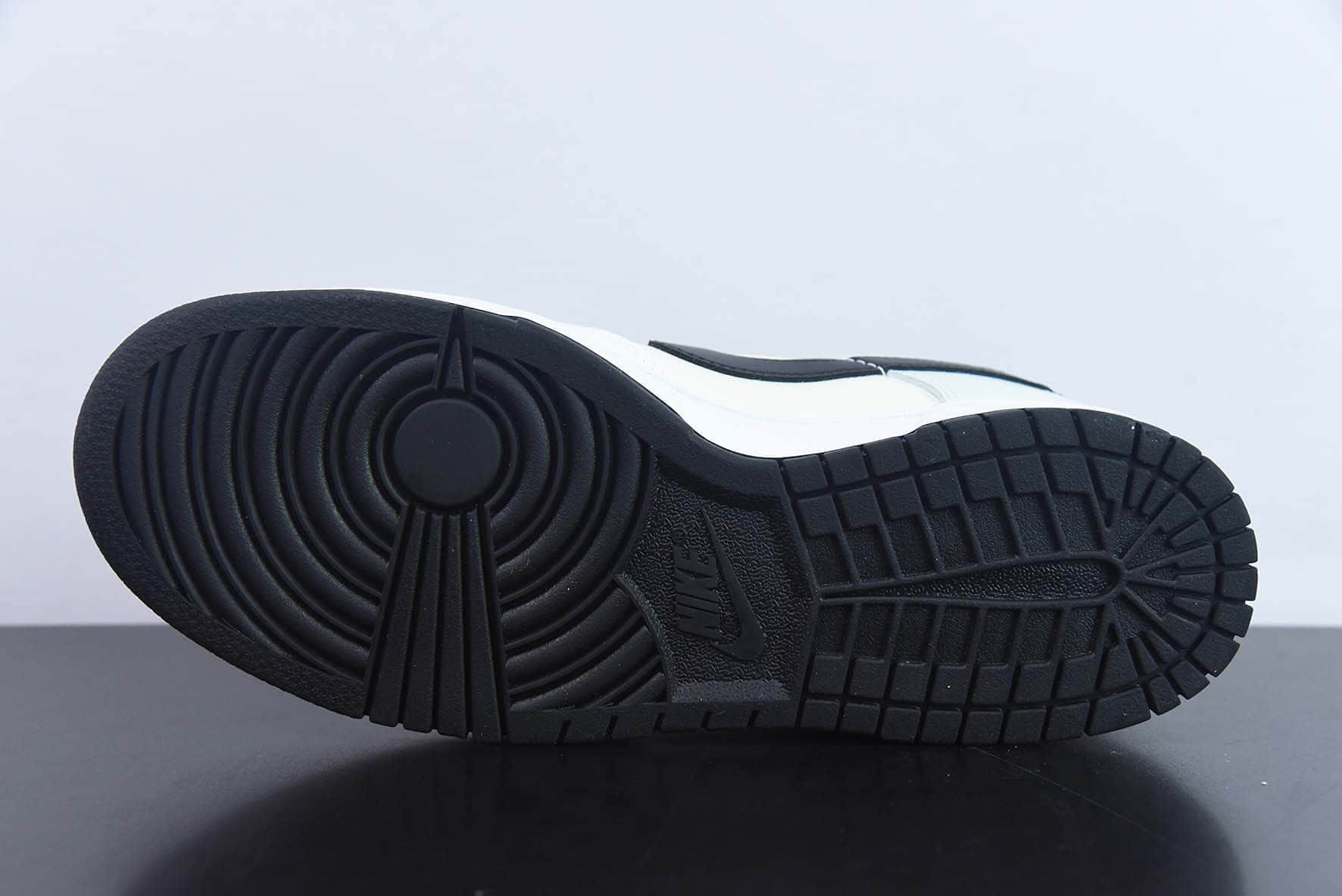 耐克Nike SB Dunk Low 皇冠涂鸦低帮休闲板鞋纯原版本 货号:DD3696-255