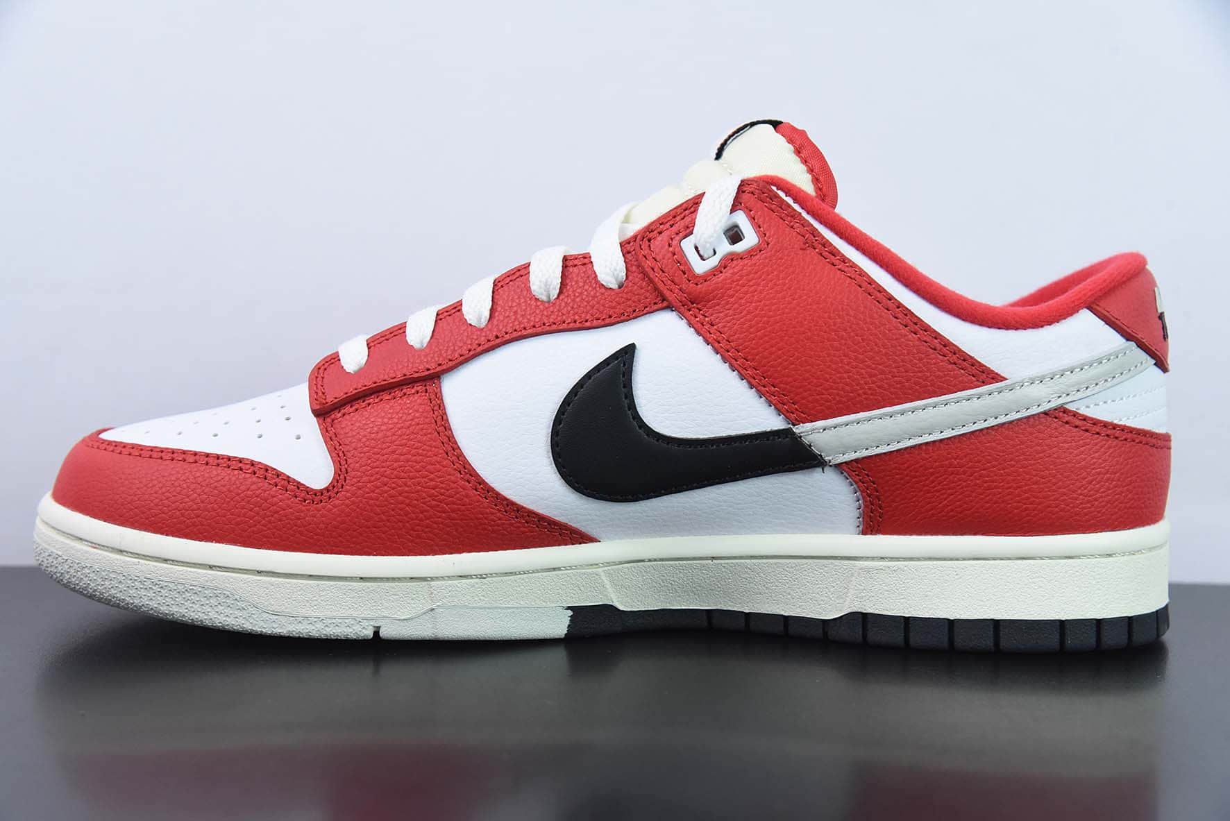 耐克Nike Dunk Low Pink Black 白红芝加哥2.0 低帮运动休闲板鞋纯原版本 货号：DZ2536-600