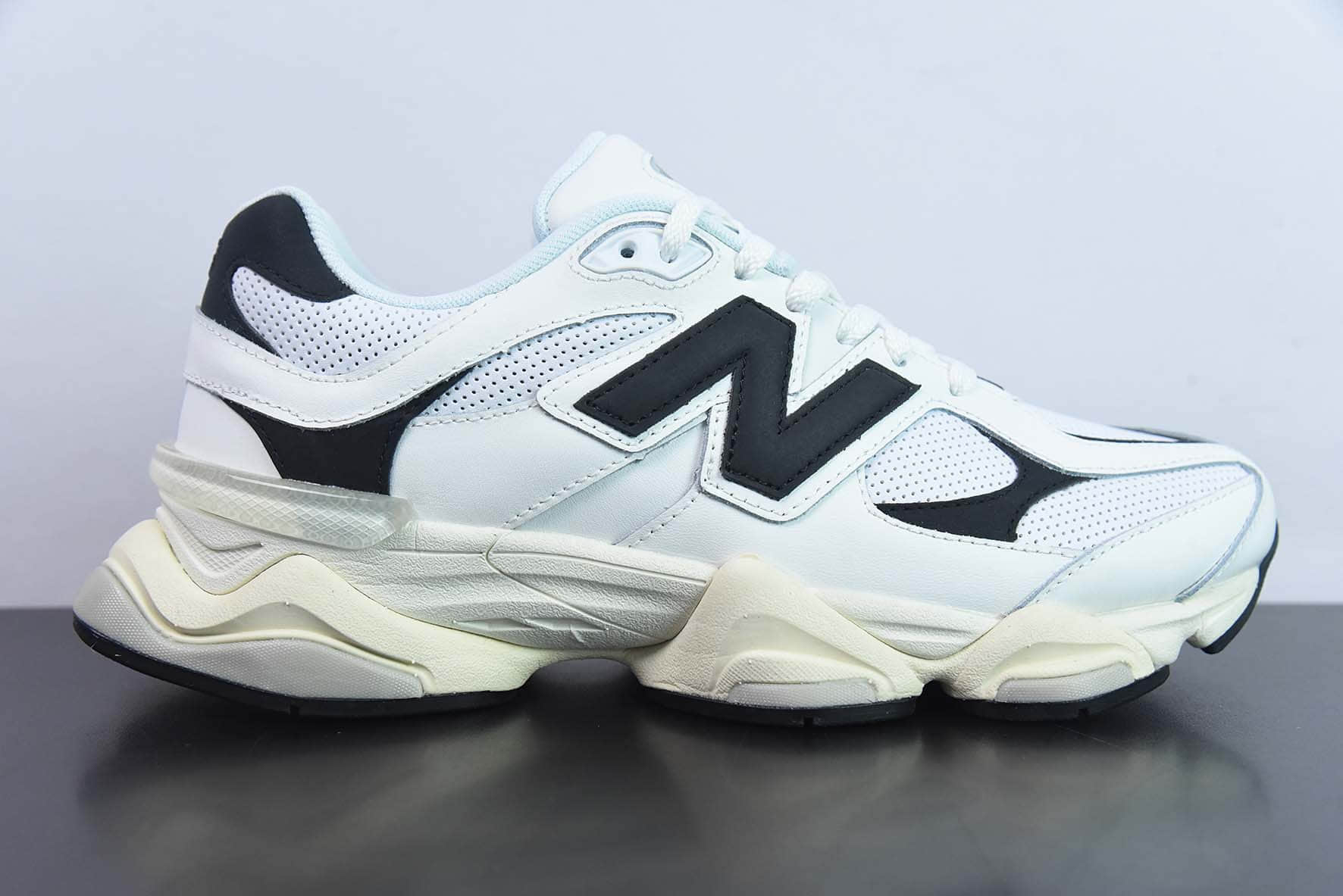新百伦New BalanceJoe Freshgoods x New Balance NB9060 联名款黑白色复古休闲运动慢跑鞋纯原版本 货号：U9060AAB