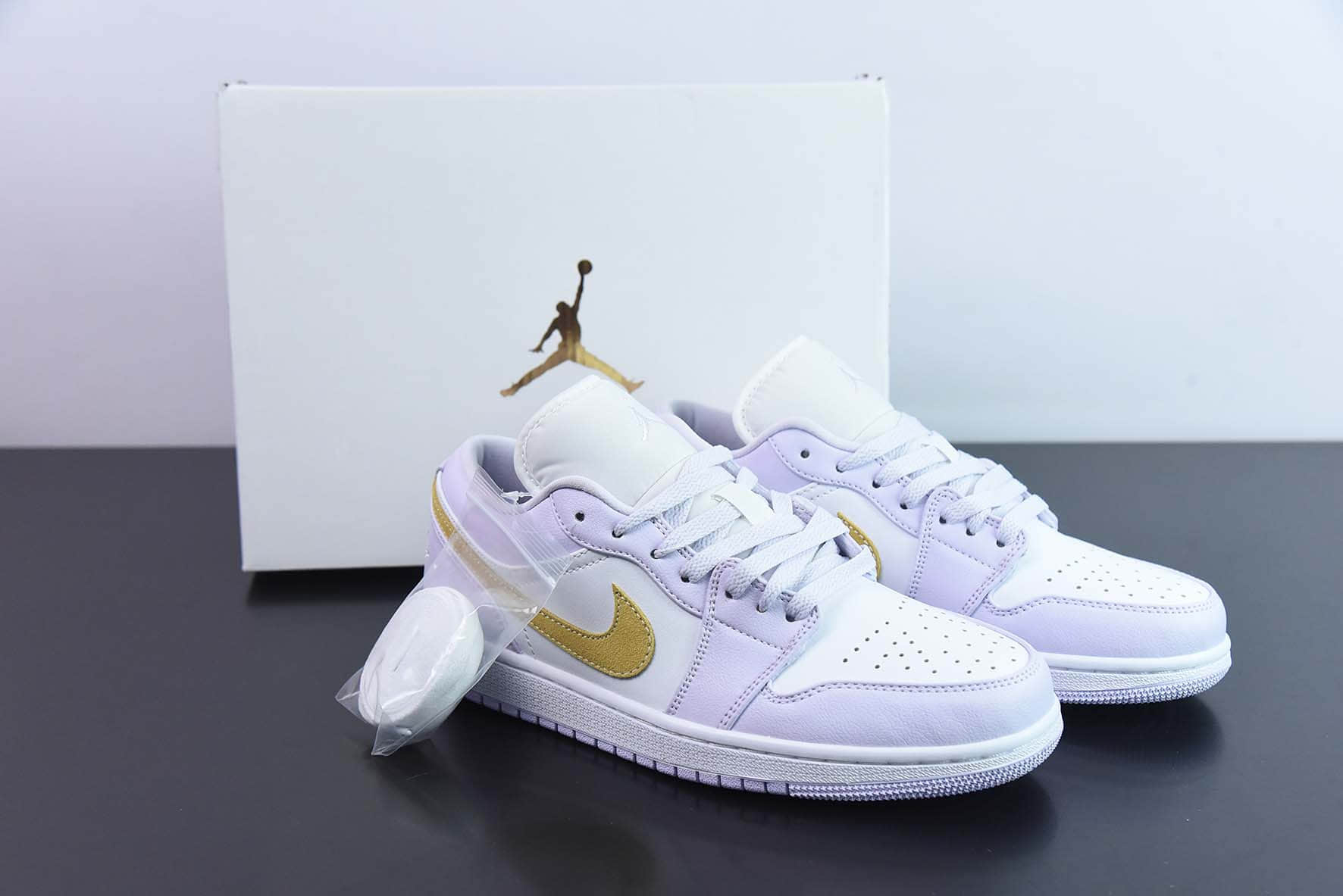 乔丹Air Jordan AJ1 Low白紫芋泥低帮篮球鞋纯原版本 货号：DC0774-501 
