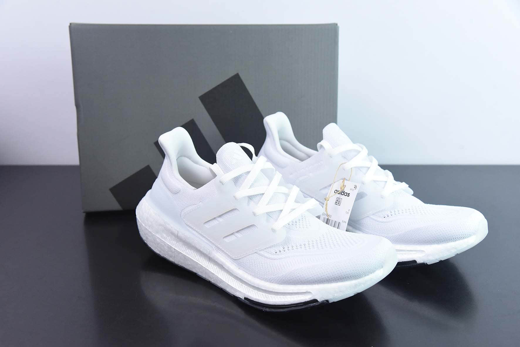 阿迪达斯Adidas Ultra Boost Light 23 阿迪达斯新款UB9.0纯白轻弹厚底爆米花跑鞋纯原版本 货号:GY9350