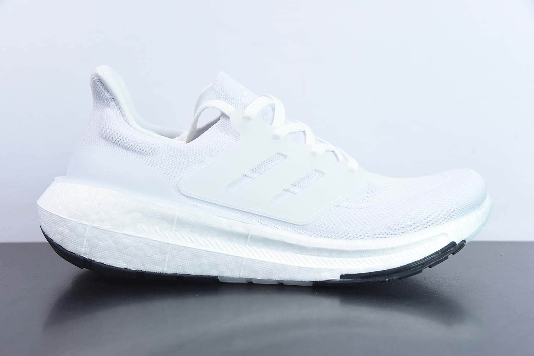 阿迪达斯Adidas Ultra Boost Light 23 阿迪达斯新款UB9.0纯白轻弹厚底爆米花跑鞋纯原版本 货号:GY9350