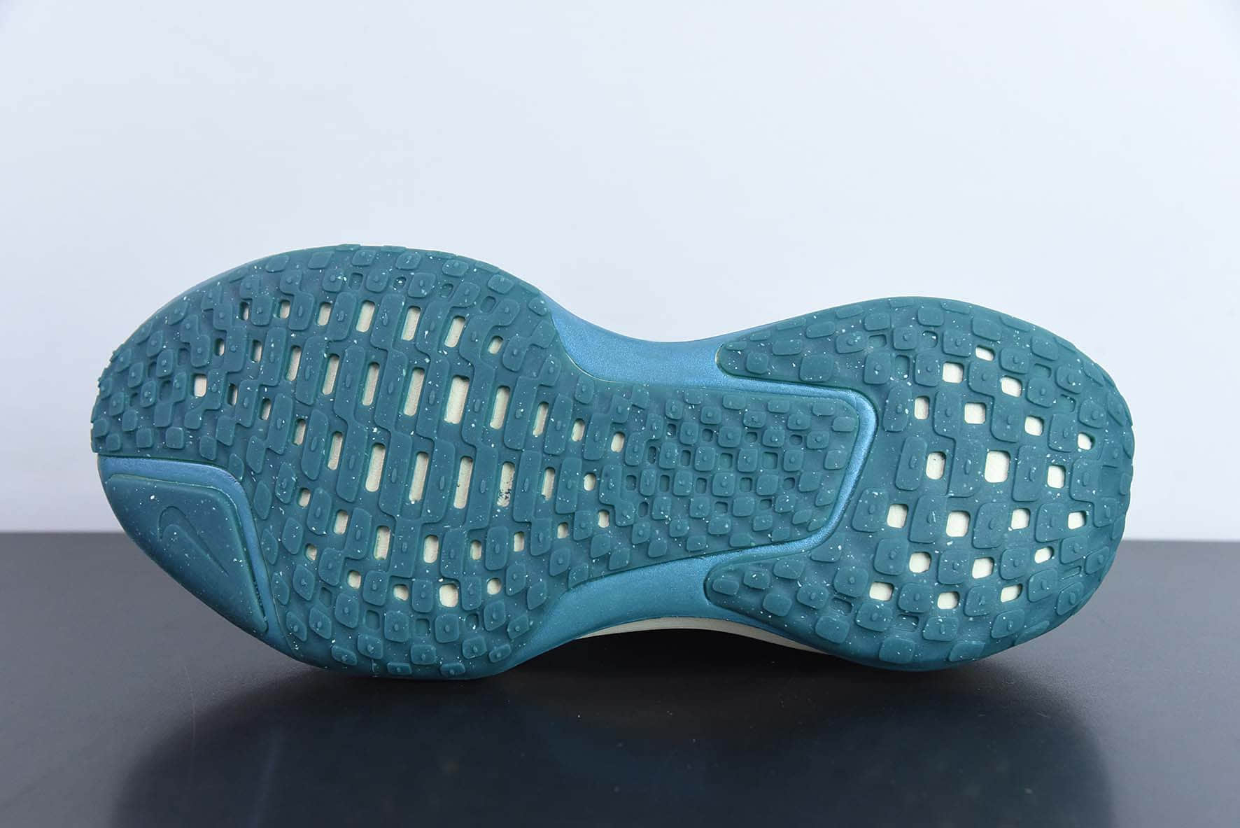 耐克Nike ZoomXInvincibleRunFlyknit3Peacock BlueOrange不可战胜3代系列针织孔雀蓝橙轻量飞织低帮休闲运动慢跑鞋纯原版本 货号:DR2615-401