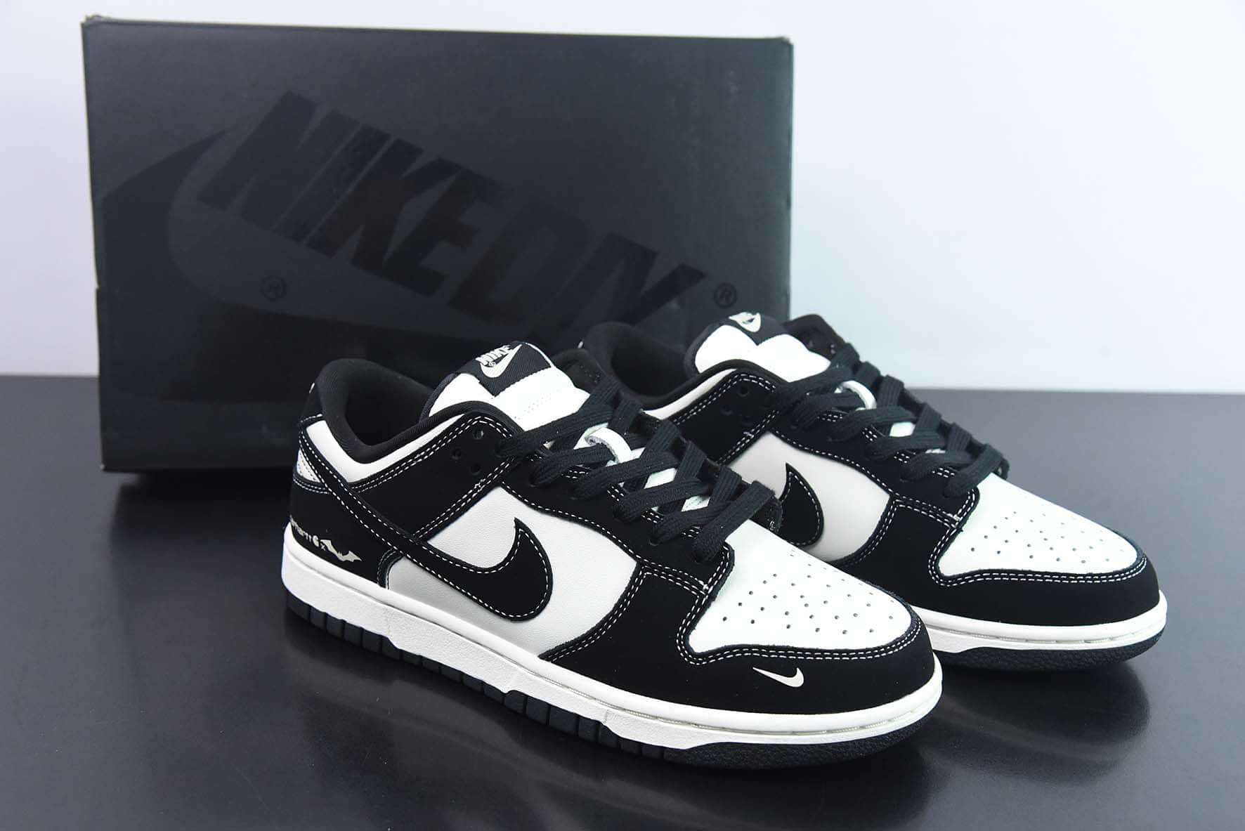 耐克Nike Dunk Low 漫威联名款蝙蝠侠低帮休闲滑板鞋纯原版本 货号：FC1688-300