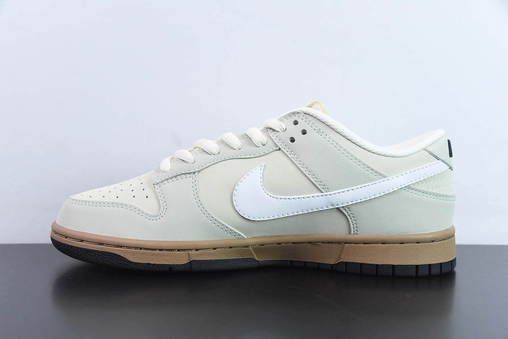 耐克NIKE SB Dunk Low大友克洋联名麂皮米黄运动休闲低帮板鞋纯原版本 货号:DD5896-020