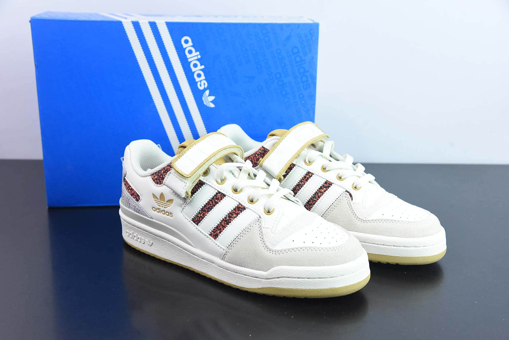 阿迪达斯Adidas Originals Forum 84 ADV Low 罗马系列米白浅灰红魔术贴低帮复古系带百搭休闲运动板鞋纯原版本 货号:HQ4604