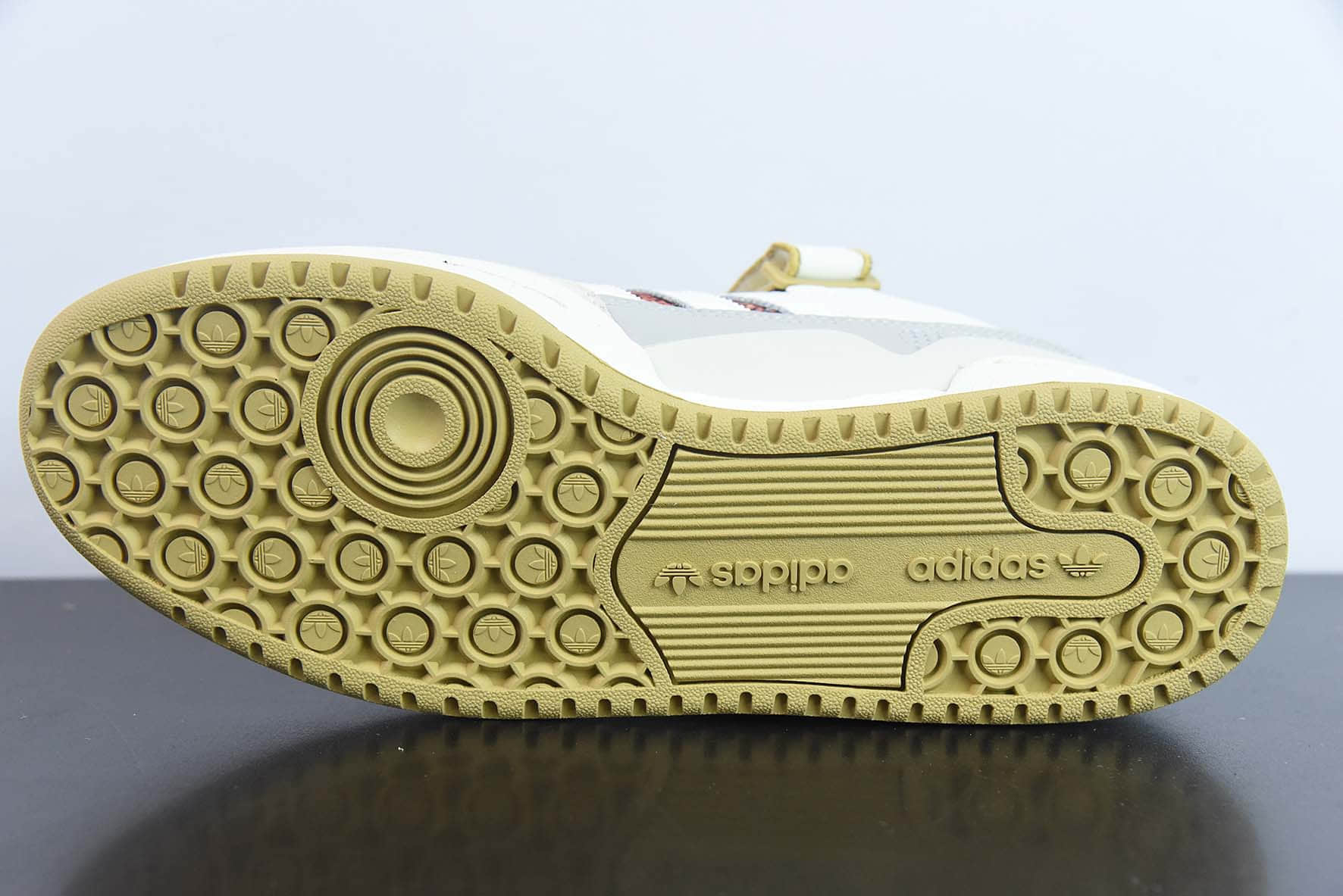 阿迪达斯Adidas Originals Forum 84 ADV Low 罗马系列米白浅灰红魔术贴低帮复古系带百搭休闲运动板鞋纯原版本 货号:HQ4604