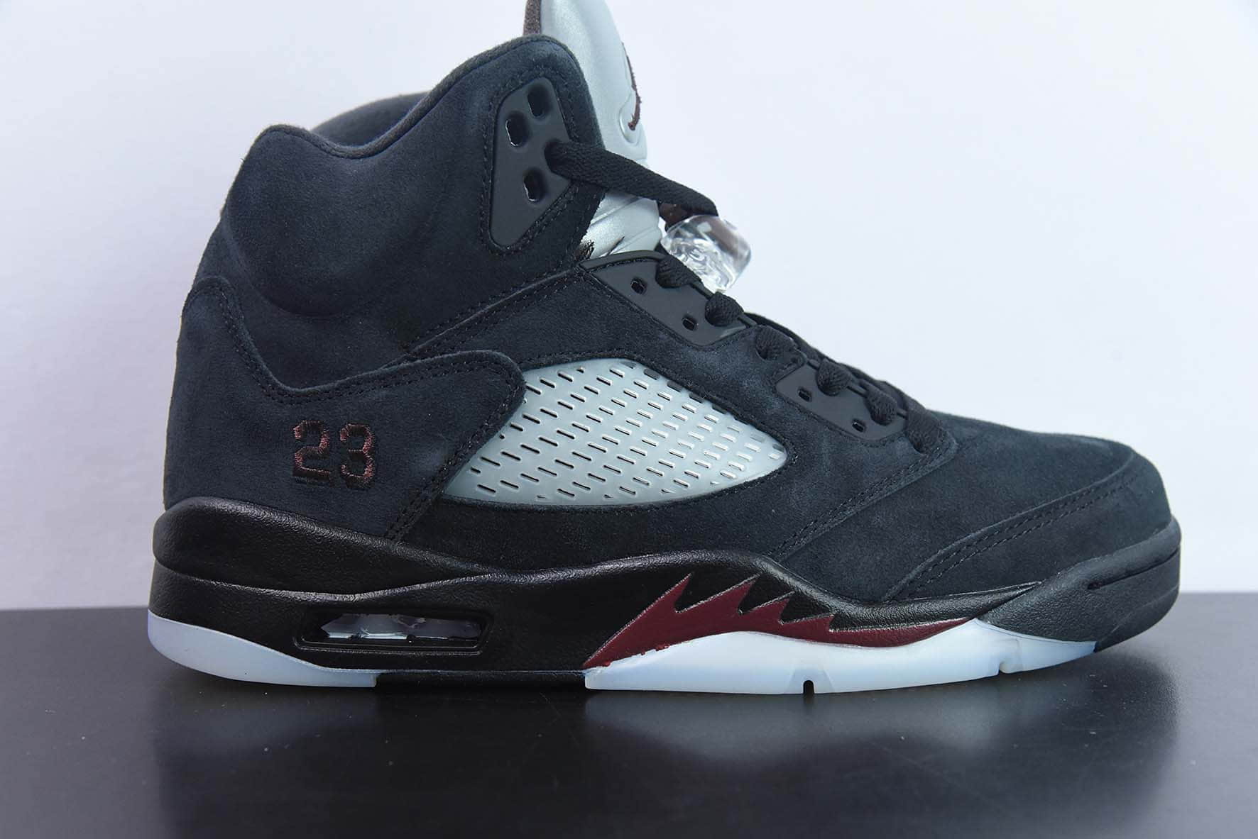 乔丹Ai Jordan A Ma Maniere x Air Jordan 5 Black Retro AJ5黑酒红联名款高帮篮球鞋纯原版本 货号：FD1330-001