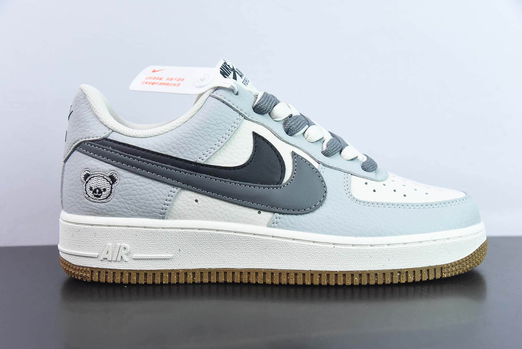 耐克Nike Air Force 1'07 Low 黑灰小熊双勾空军一号低帮休闲板鞋纯原版本 货号:CC2569-033