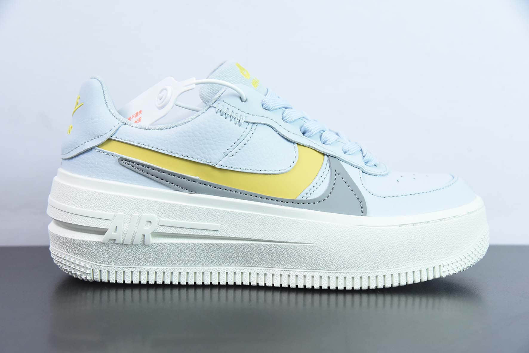 耐克Nike Air Force 1 PLT.AF.ORM Triple White 米白灰蓝黄空军一号低帮休闲板鞋纯原版本 货号:DJ9946-002
