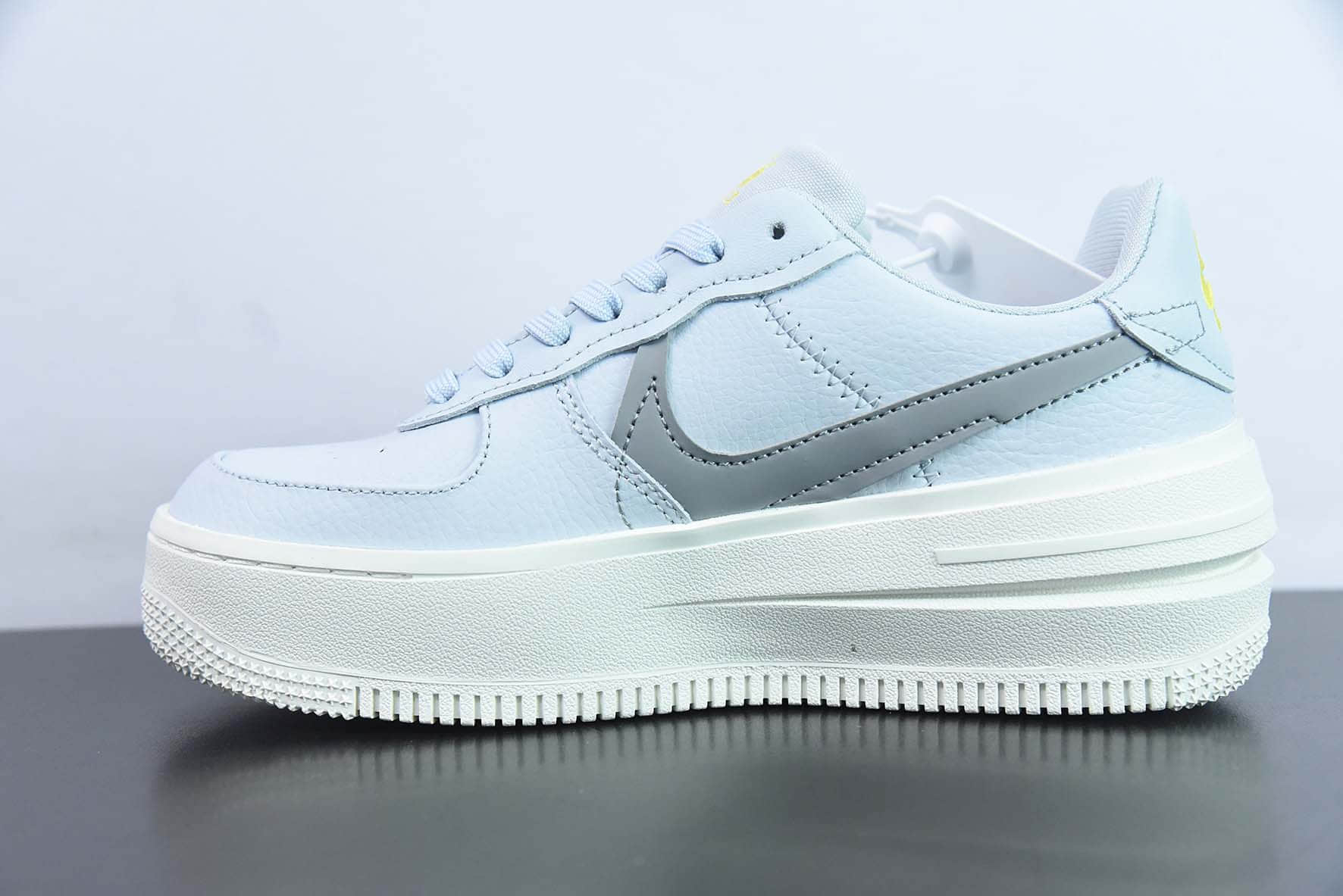 耐克Nike Air Force 1 PLT.AF.ORM Triple White 米白灰蓝黄空军一号低帮休闲板鞋纯原版本 货号:DJ9946-002