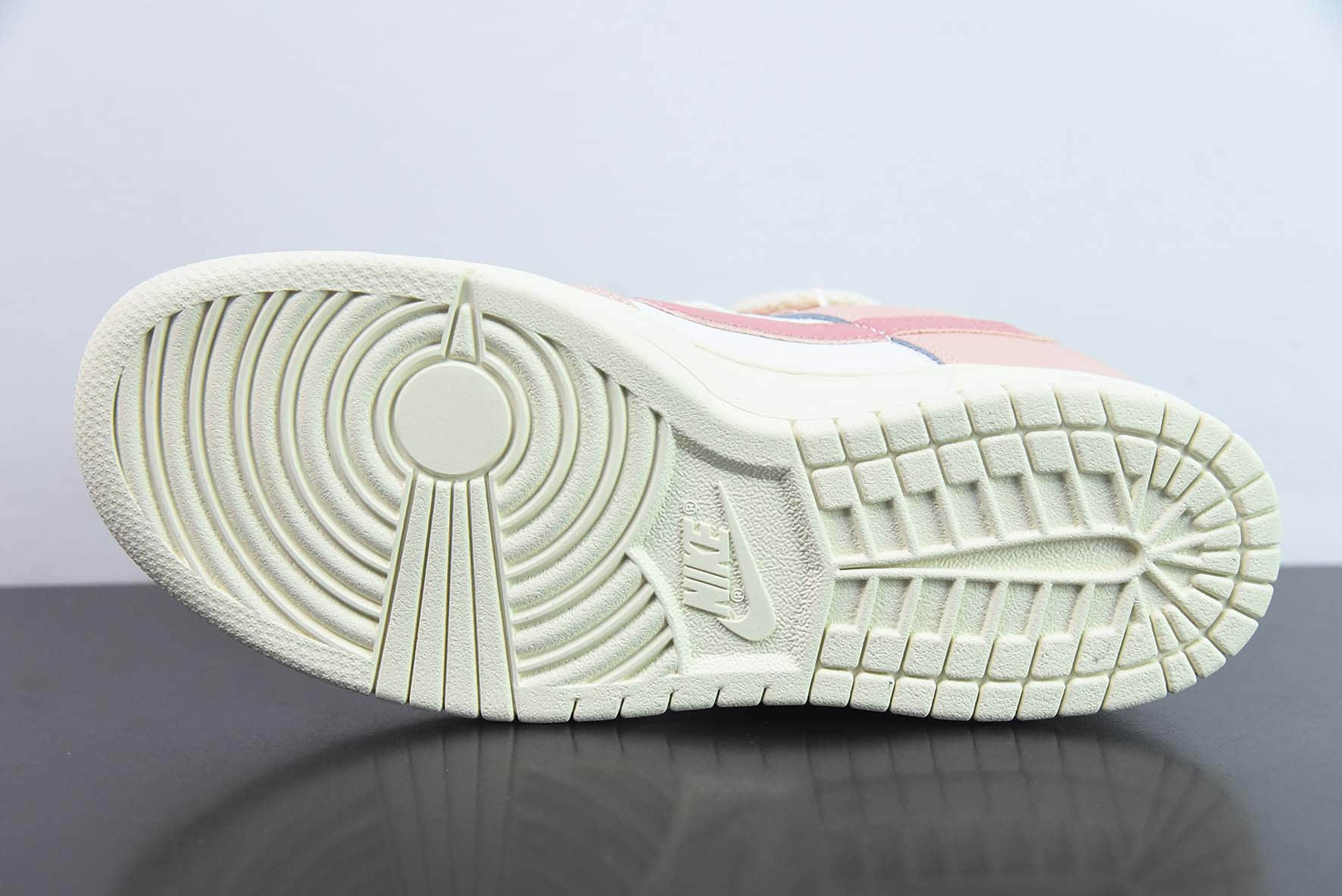 耐克Nike SB Dunk Low 解构抽绳白粉色涂鸦印花低帮SB休闲滑板鞋纯原版本 货号:DD1503-121