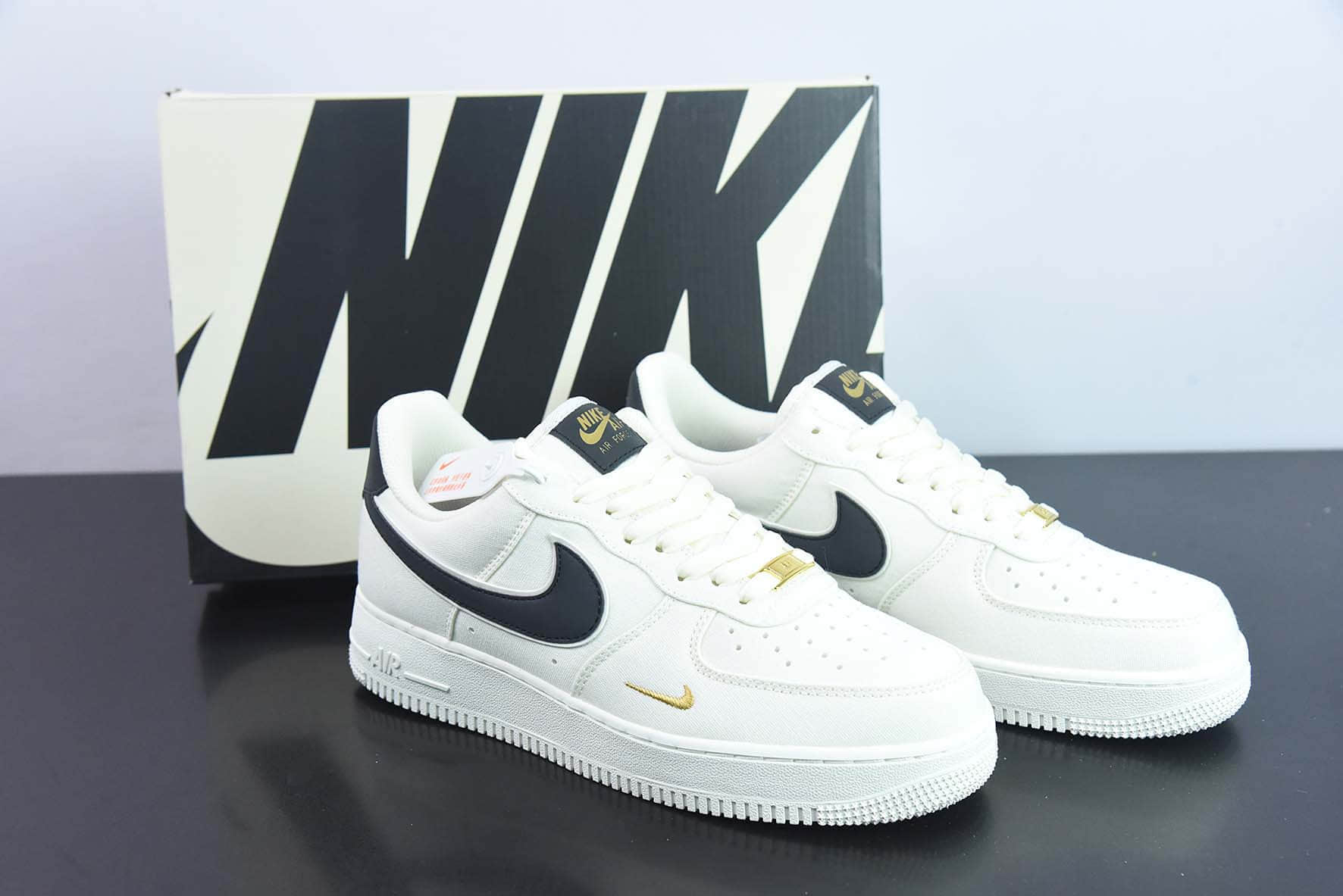 耐克Nike Air Force 1 '07 LV8黑金丹宁布面空军一号低帮休闲板鞋纯原版本 货号：MN5696-809