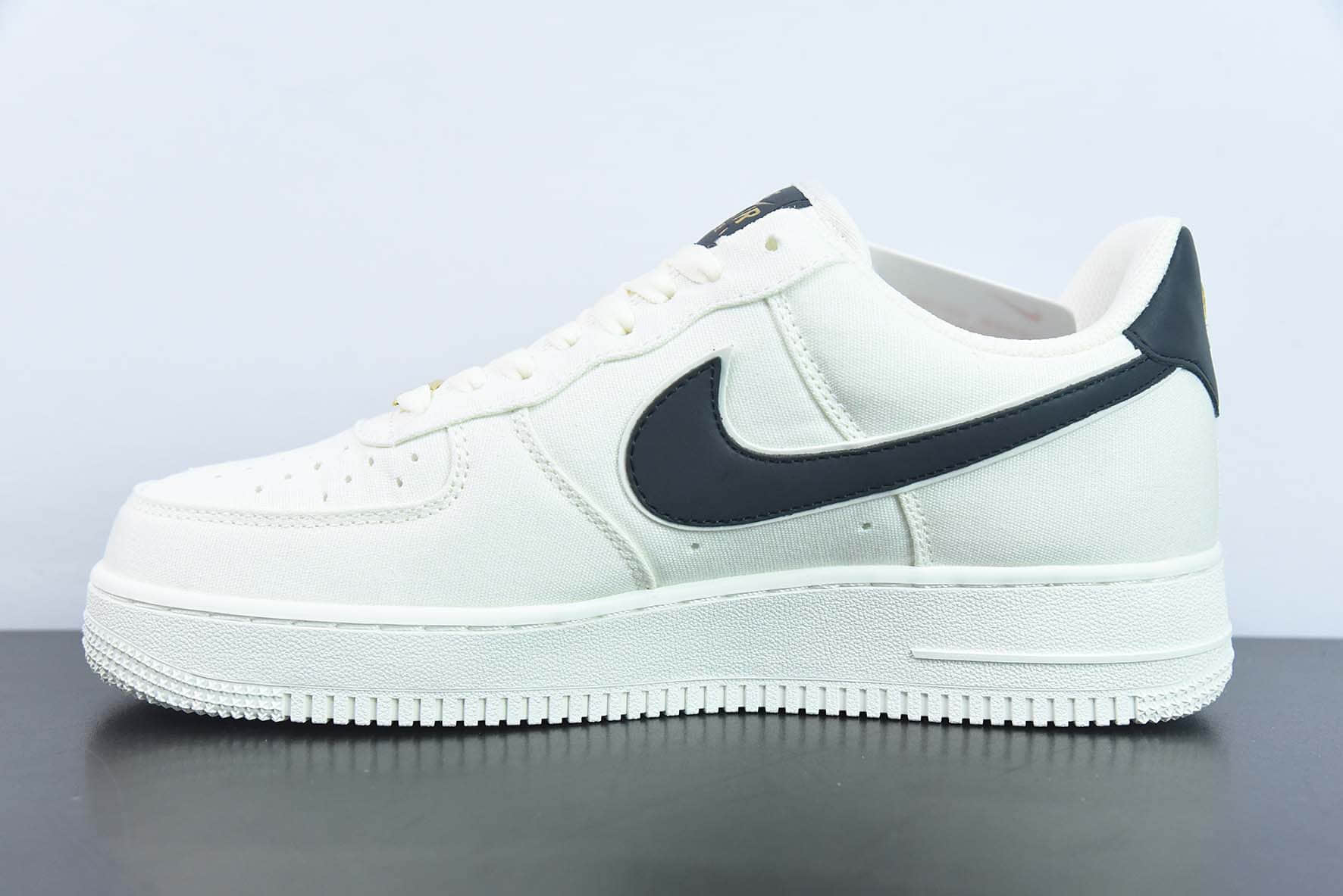 耐克Nike Air Force 1 '07 LV8黑金丹宁布面空军一号低帮休闲板鞋纯原版本 货号：MN5696-809