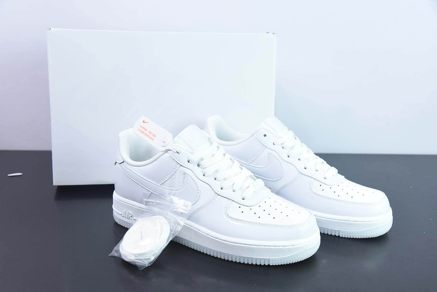耐克Nike Air Force 1’07 LowWhite Pearlescent漆皮全白珠光空军一号经典低帮百搭休闲运动板鞋纯原版本 货号：HP3656-522