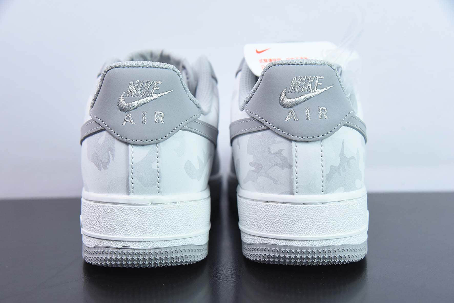 耐克Nike Air Force 1 '07 LowWhiteGreyCamo皮革白灰迷彩空军一号经典低帮休闲板鞋纯原版本 货号：DV1588-002 