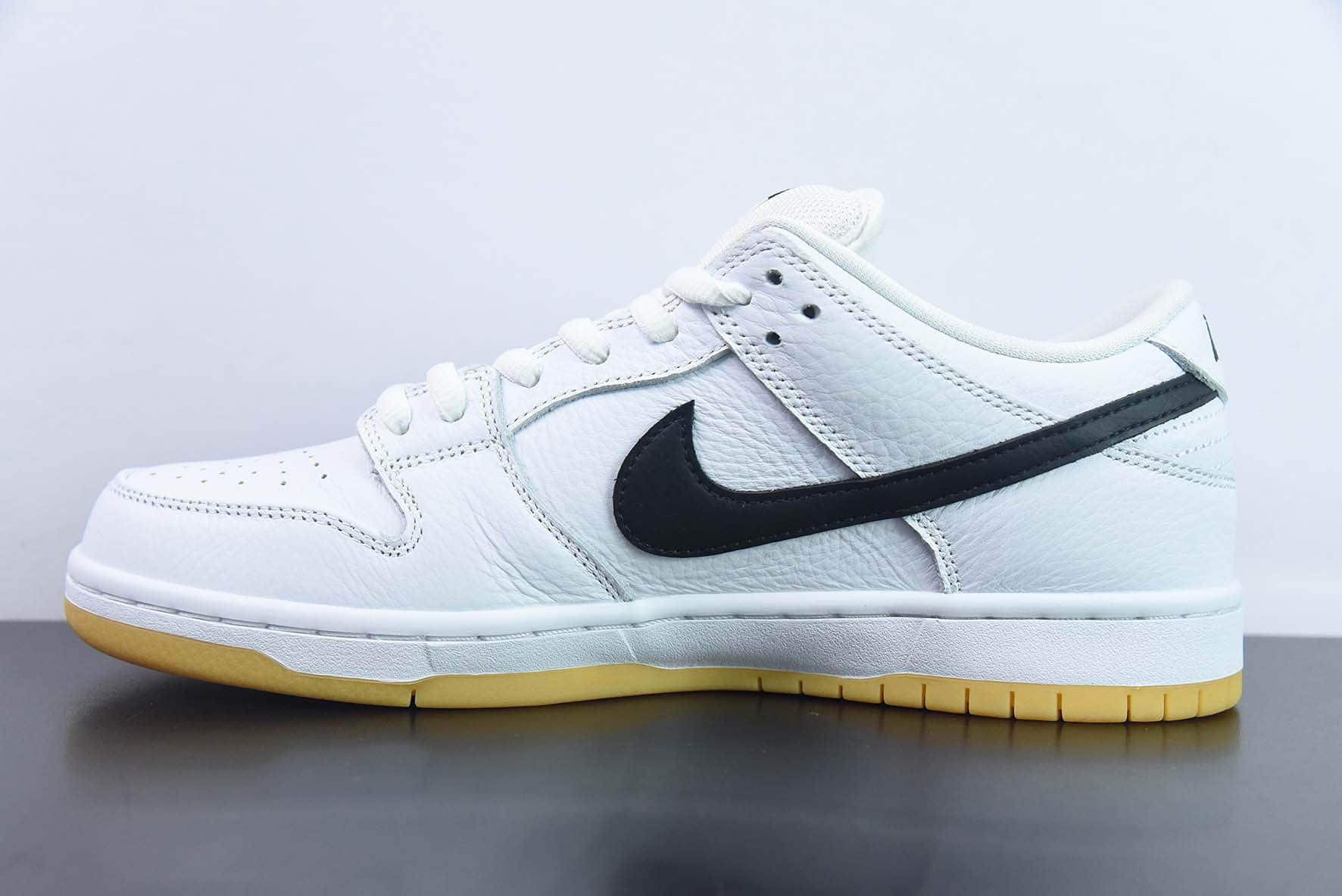 耐克Nike Dunk Sb Low Pro Iso White Gum 白黑生胶小白鞋SB复古低帮板鞋纯原版本 货号：CD2563-101