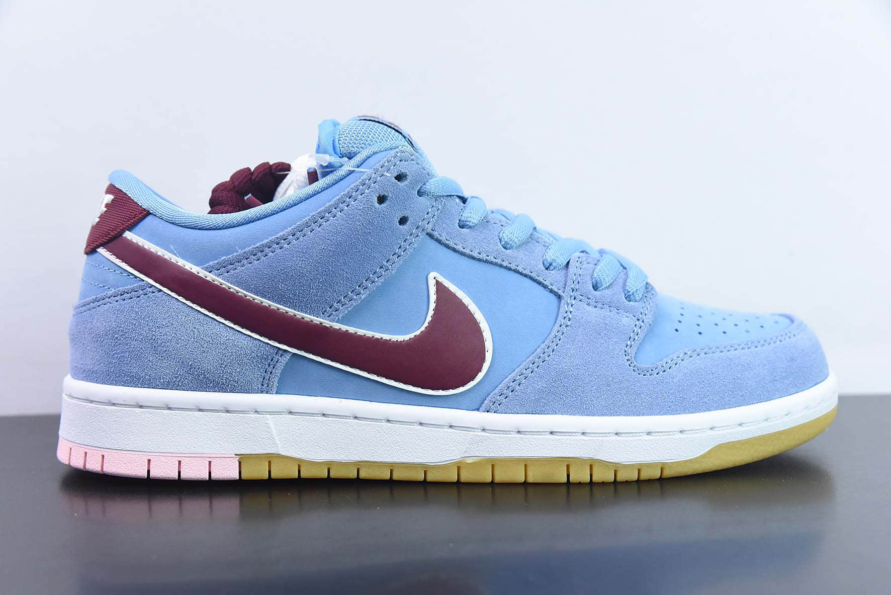 耐克Nike SB Dunk Low PRM Phillies 泡泡糖SB低帮休闲板鞋纯原版本 货号：DQ4040-400