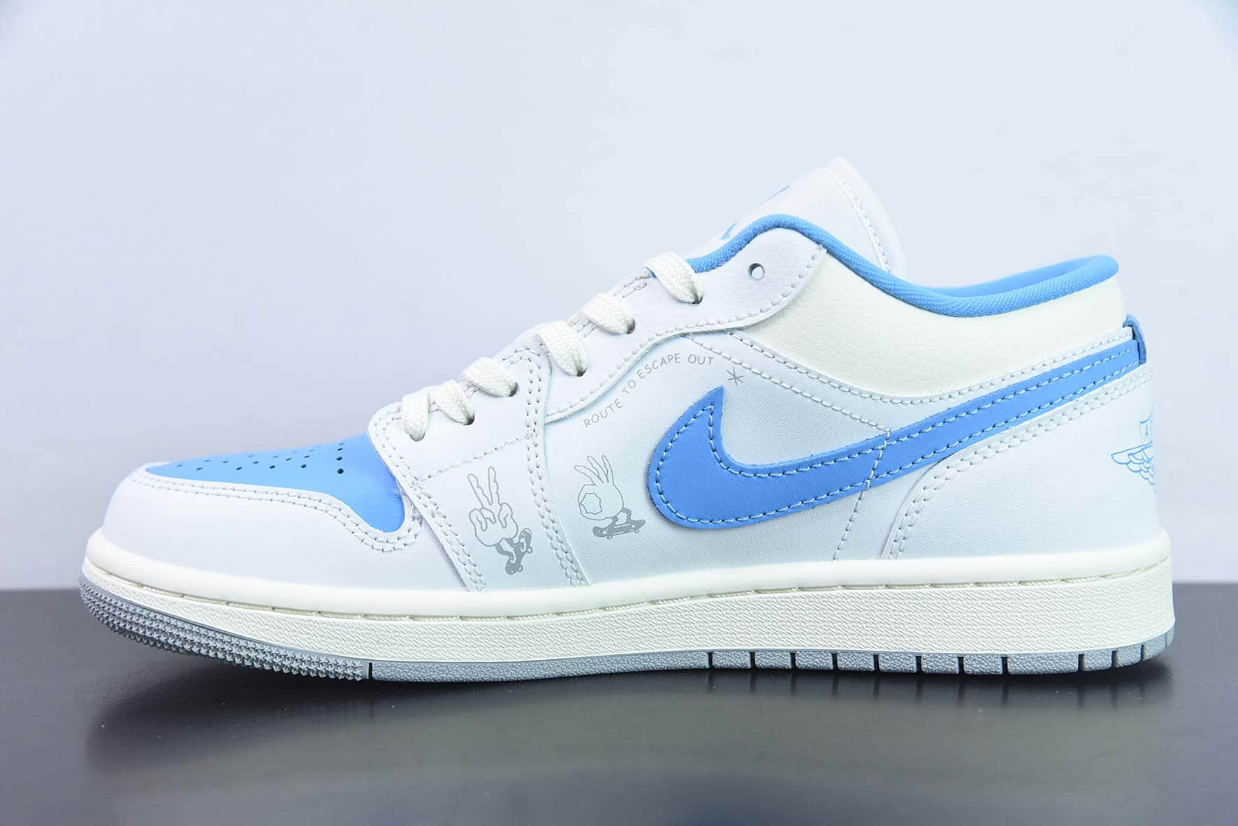 乔丹Air Jordan 1 Low AJ1动漫白蓝低帮文化篮球鞋纯原版本 货号：FJ7219-441