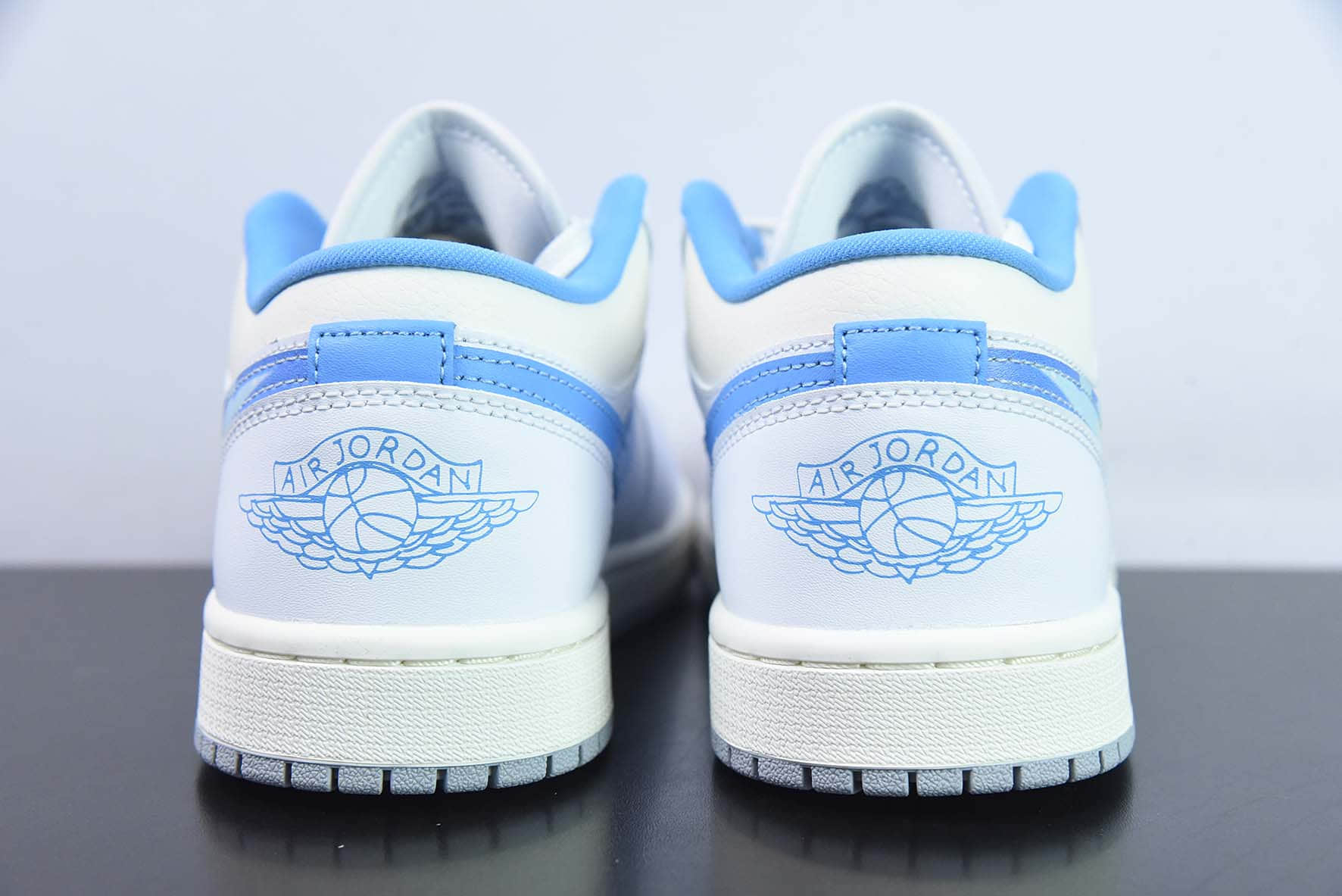 乔丹Air Jordan 1 Low AJ1动漫白蓝低帮文化篮球鞋纯原版本 货号：FJ7219-441