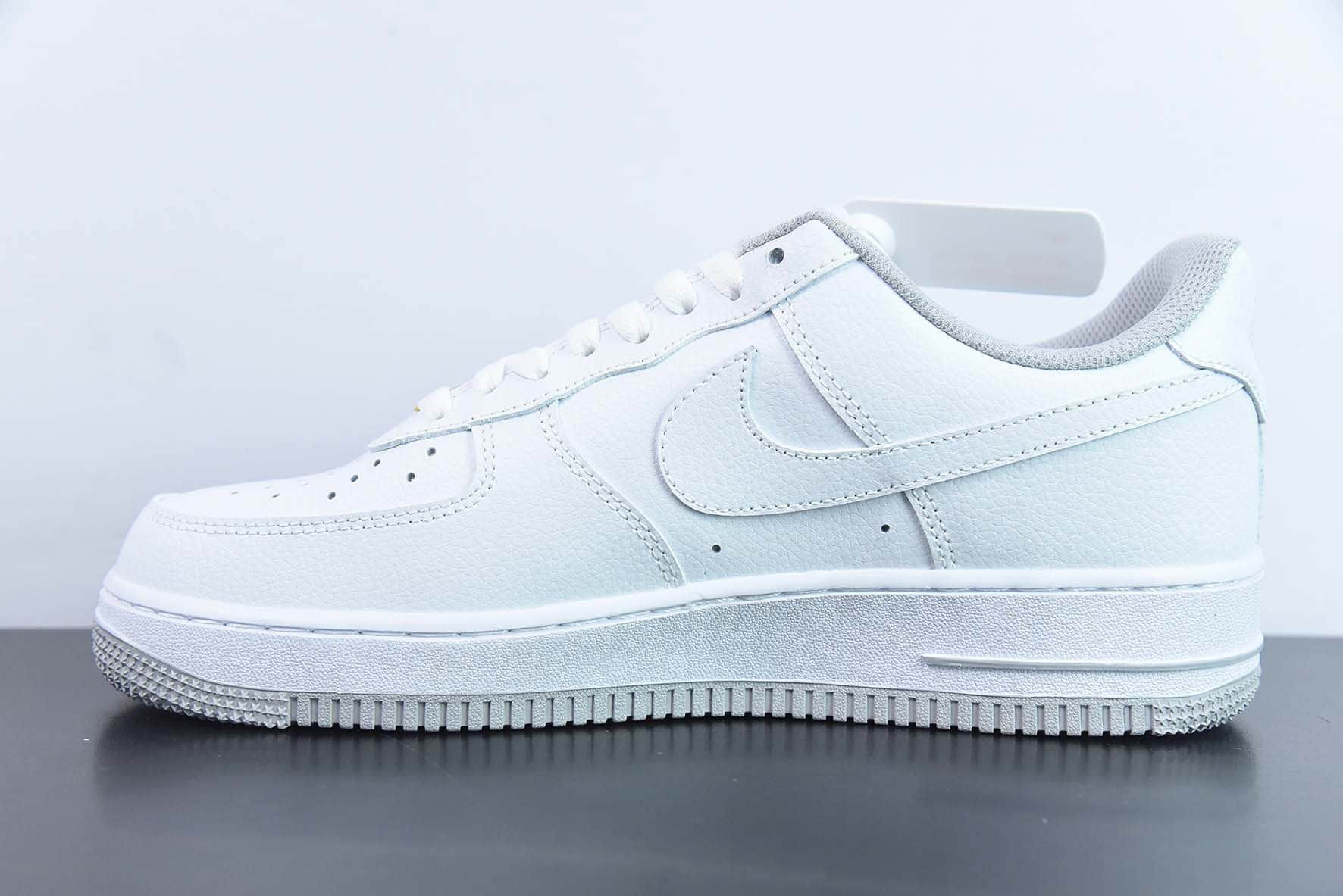 耐克Nike Air Force 1'07 40th AnniversaryWhiteLight Grey40周年版白浅灰金小钩空军一号经典低帮百搭休闲运动板鞋纯原版本 货号：DD1225-002