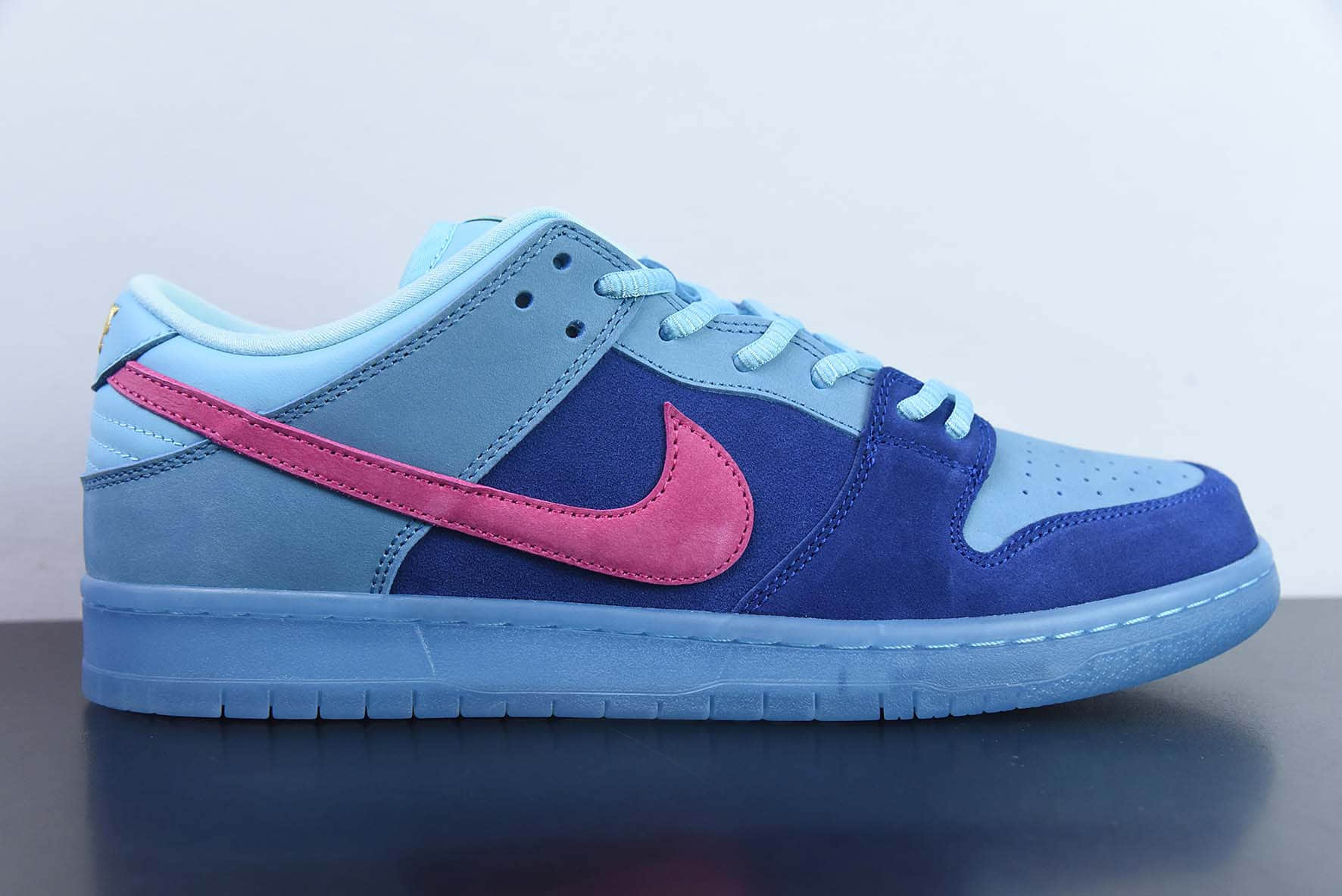 耐克Nike Run The Jewels × Nike Dunk SB Low 说唱歌手联名蓝毛怪SB低帮休闲滑板鞋纯原版本 货号: DO9404-400