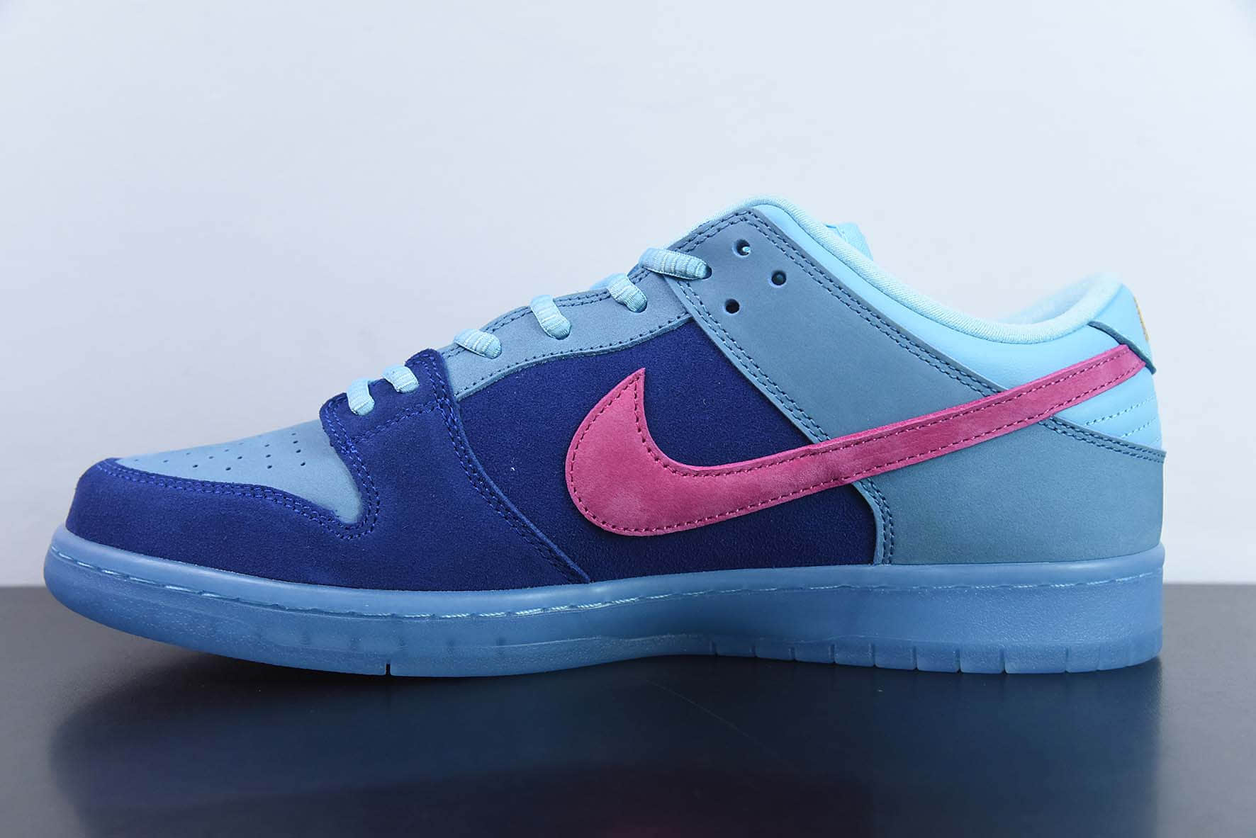 耐克Nike Run The Jewels × Nike Dunk SB Low 说唱歌手联名蓝毛怪SB低帮休闲滑板鞋纯原版本 货号: DO9404-400