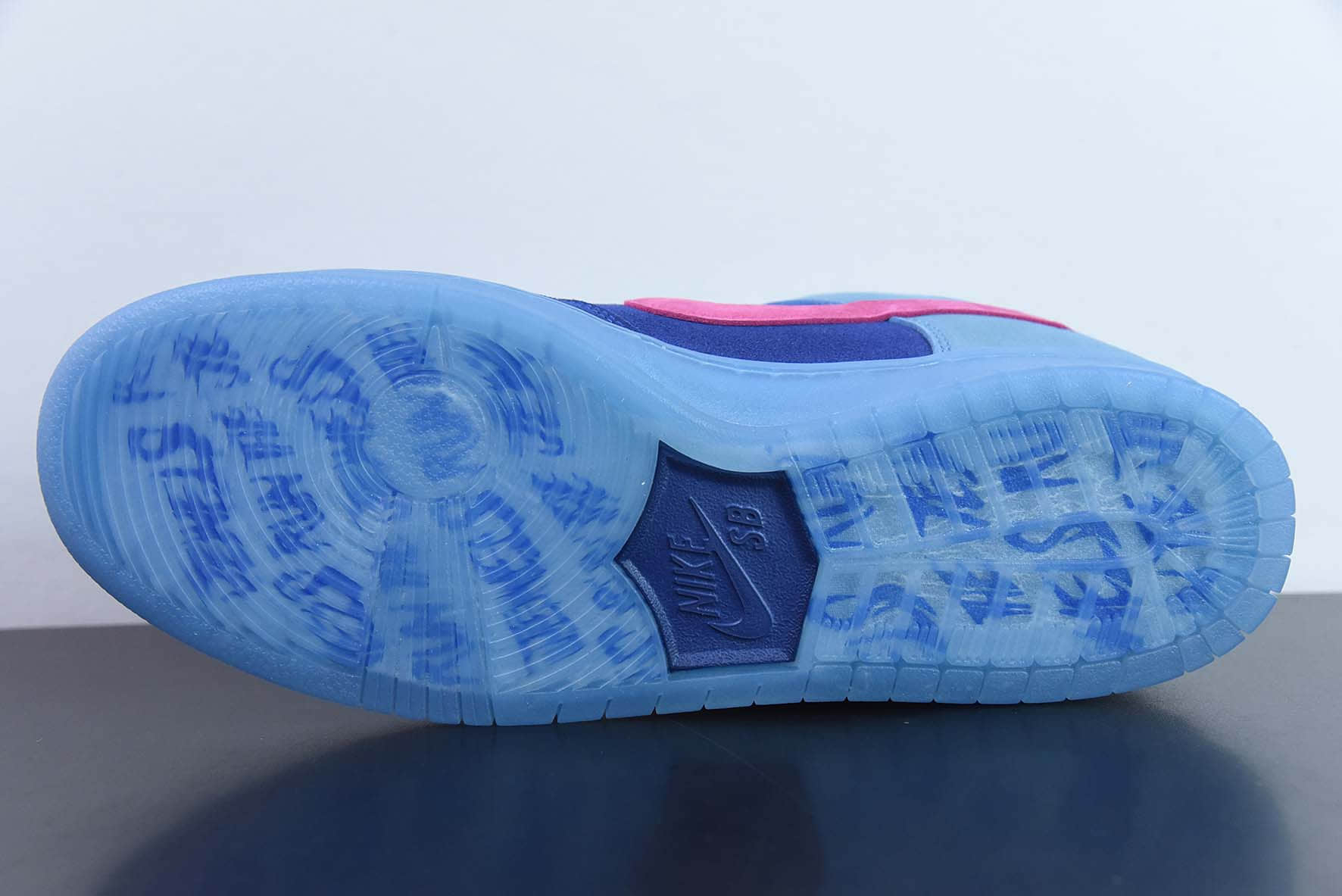 耐克Nike Run The Jewels × Nike Dunk SB Low 说唱歌手联名蓝毛怪SB低帮休闲滑板鞋纯原版本 货号: DO9404-400