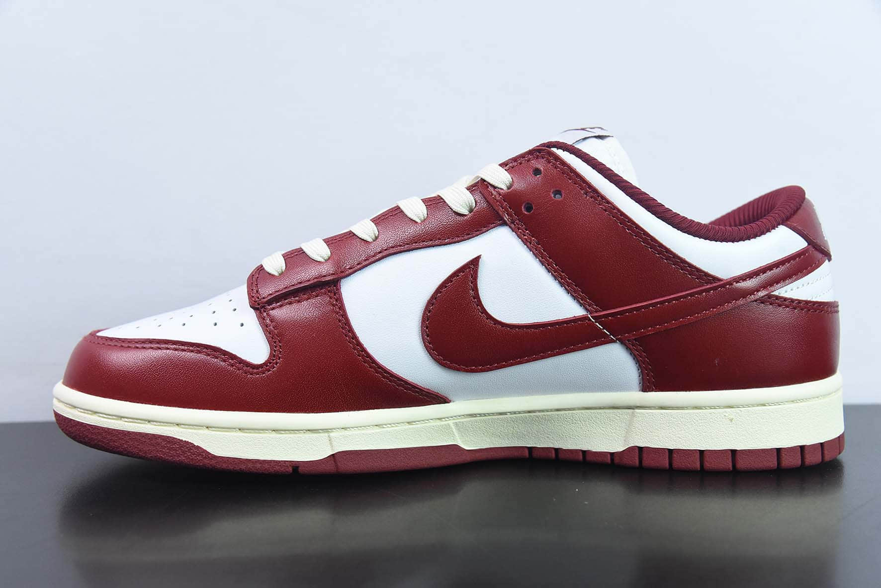耐克Nike Dunk Low PRM Team Red'and White白红做旧复古SB低帮休闲滑板鞋纯原版本 货号:FJ4555-100
