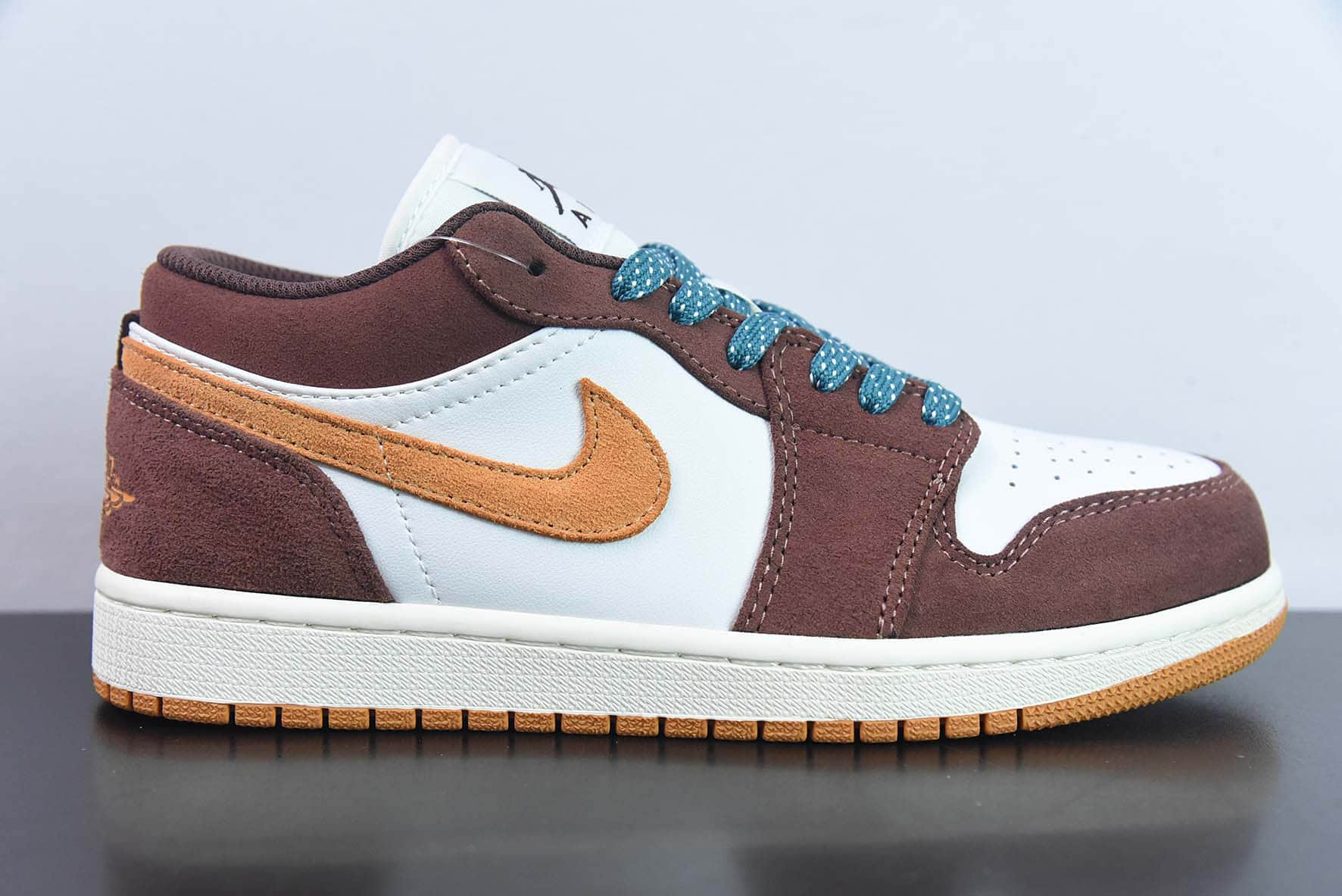 乔丹Air Jordan 1 Low Cacao Wow AJ1 乔1白棕摩卡低帮文化休闲板鞋纯原版本 货号:FB2216-200