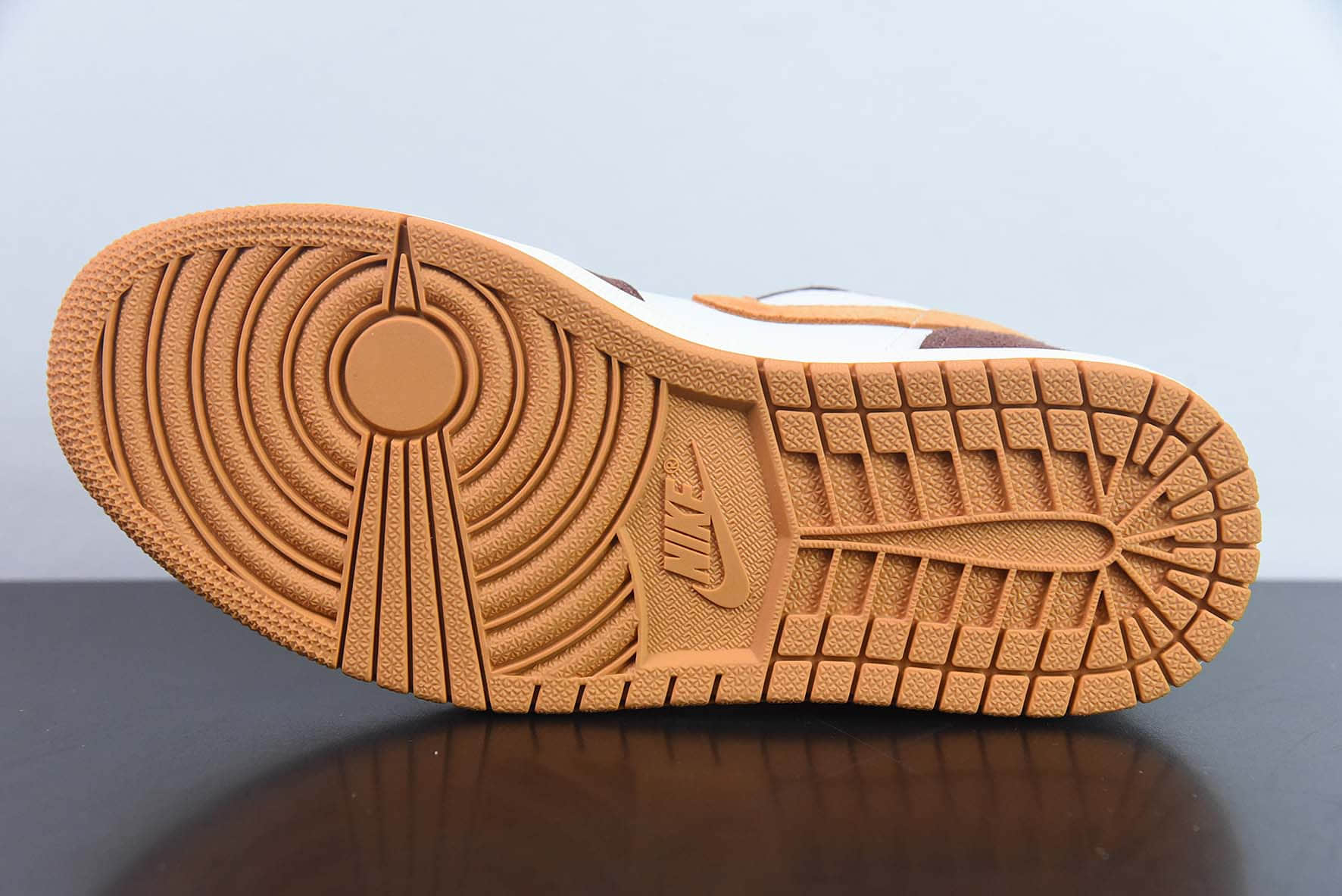 乔丹Air Jordan 1 Low Cacao Wow AJ1 乔1白棕摩卡低帮文化休闲板鞋纯原版本 货号:FB2216-200