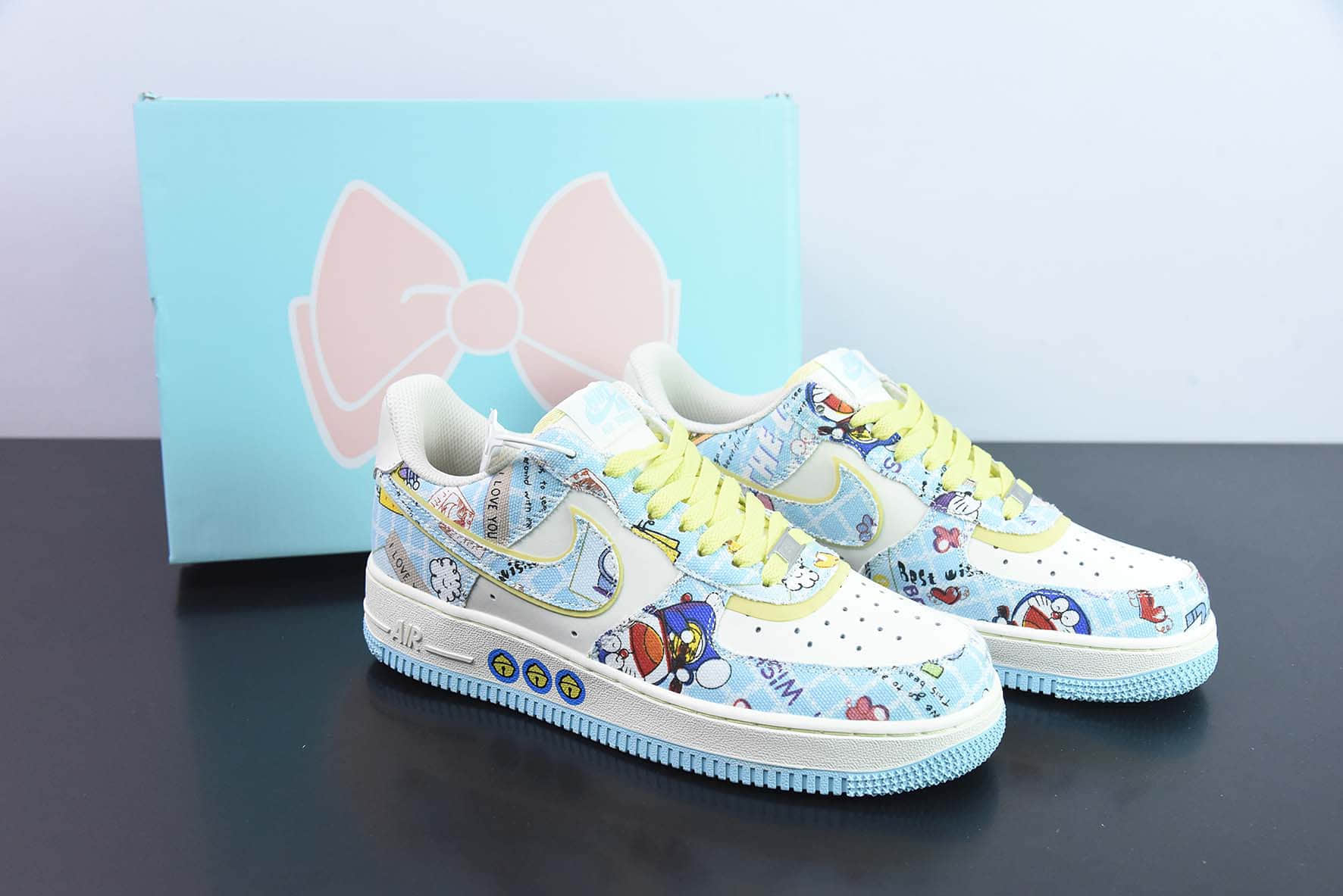 耐克Nike Air Force 1’07 LowDoraemo米白浅蓝黄哆啦A梦叮当猫空军一号低帮休闲板鞋纯原版本 货号:FB0607-055