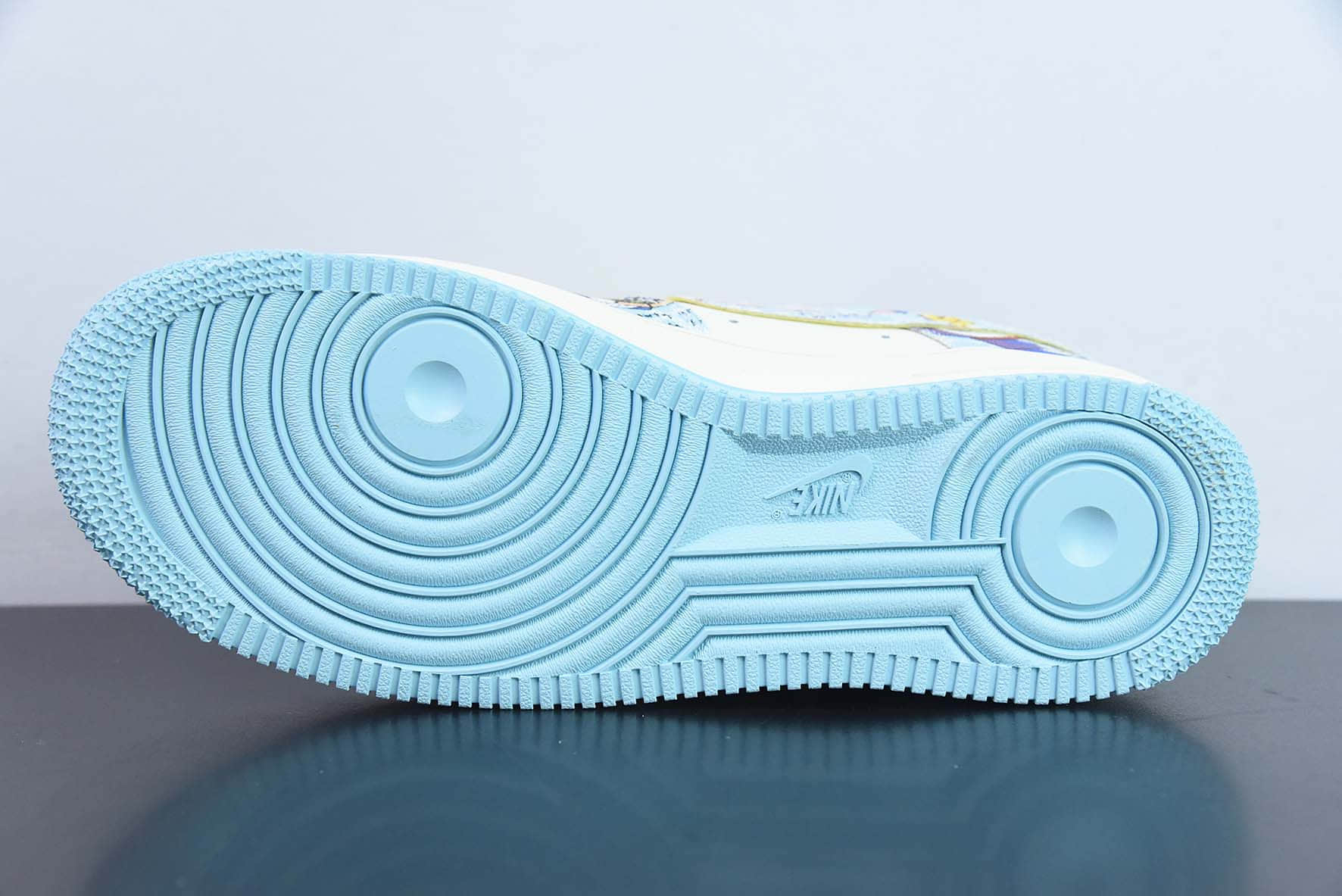 耐克Nike Air Force 1’07 LowDoraemo米白浅蓝黄哆啦A梦叮当猫空军一号低帮休闲板鞋纯原版本 货号:FB0607-055