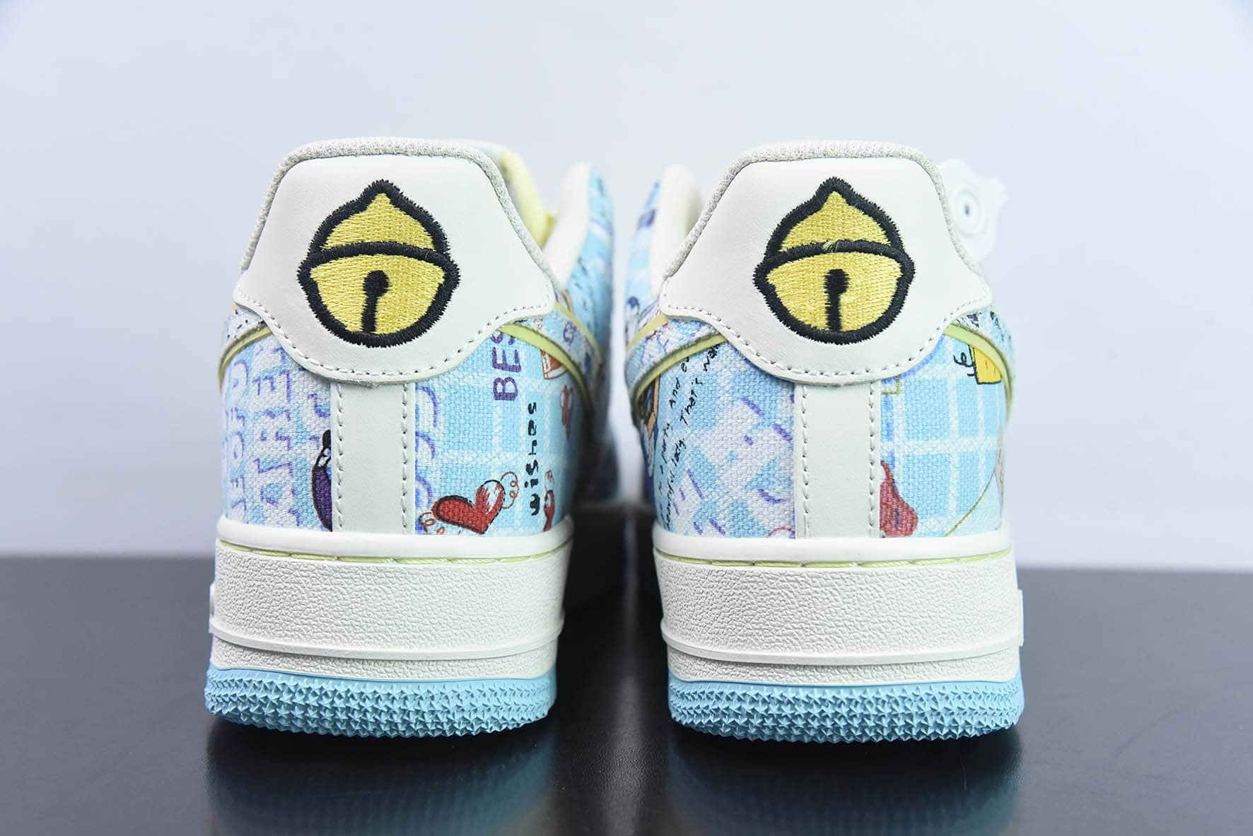 耐克Nike Air Force 1’07 LowDoraemo米白浅蓝黄哆啦A梦叮当猫空军一号低帮休闲板鞋纯原版本 货号:FB0607-055