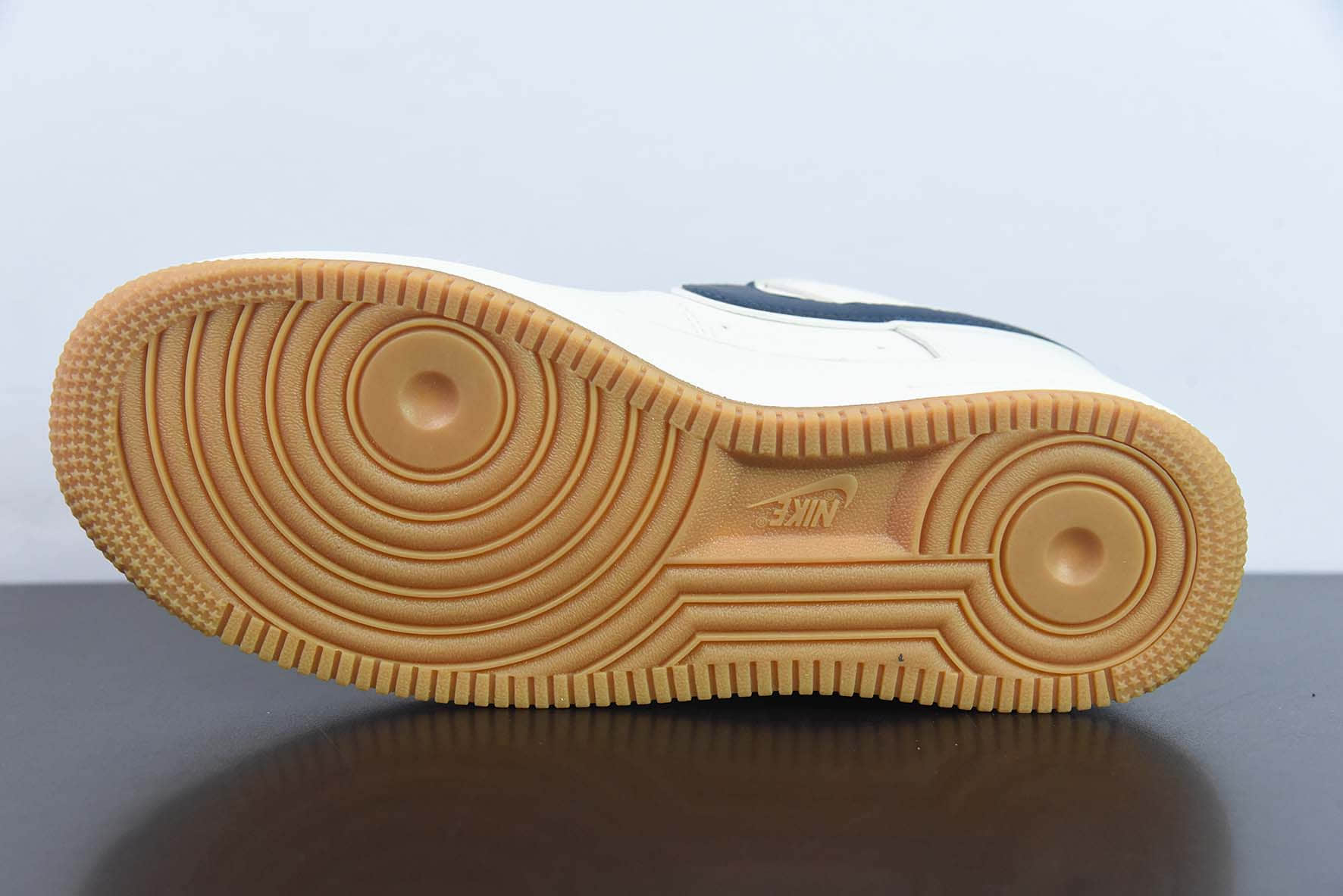 耐克NIke Air Force 1 '07 Low “米深蓝满天星”空军一号低帮休闲板鞋纯原版本 货号：HD1689-104