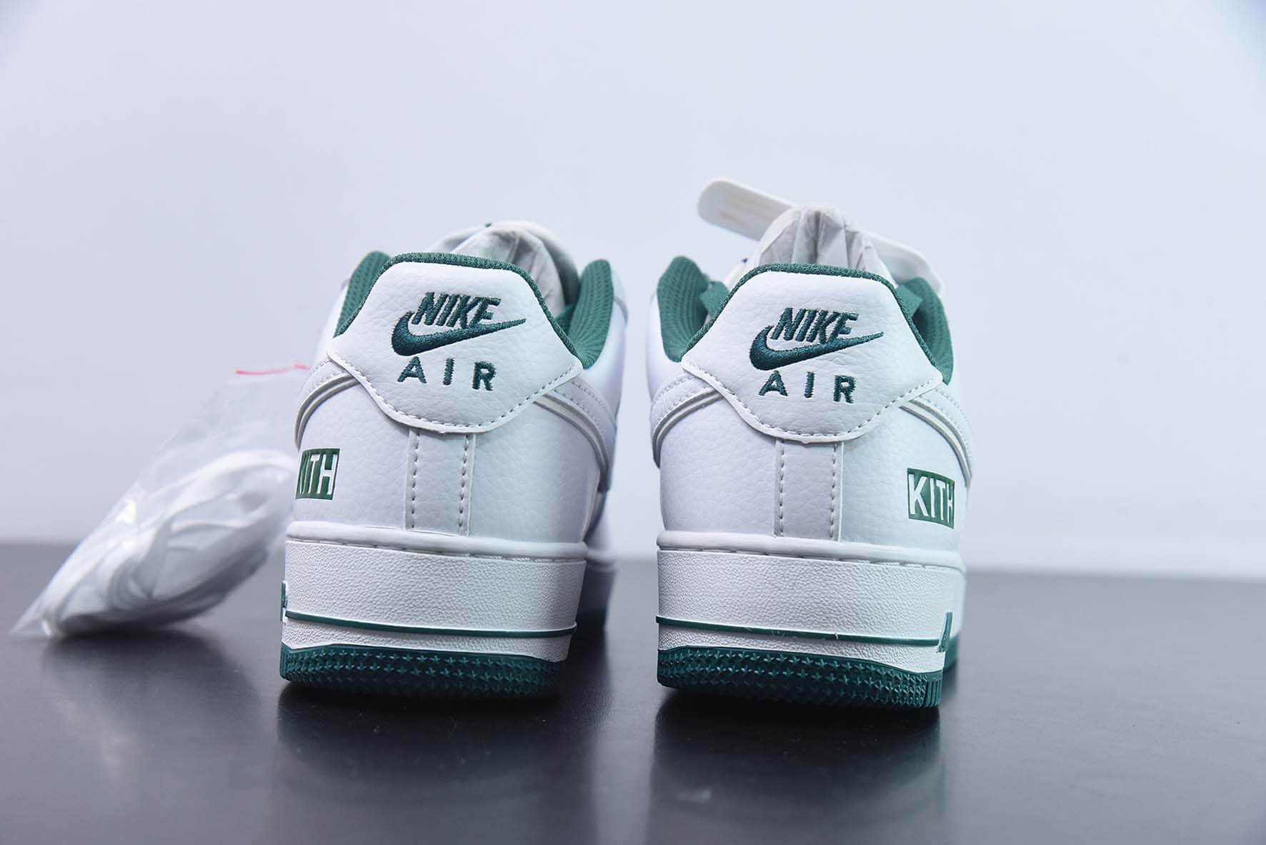 耐克Nike Air Force 1 Low Kith联名白绿空军一号低帮运动休闲板鞋纯原版本 货号：KT1659-003