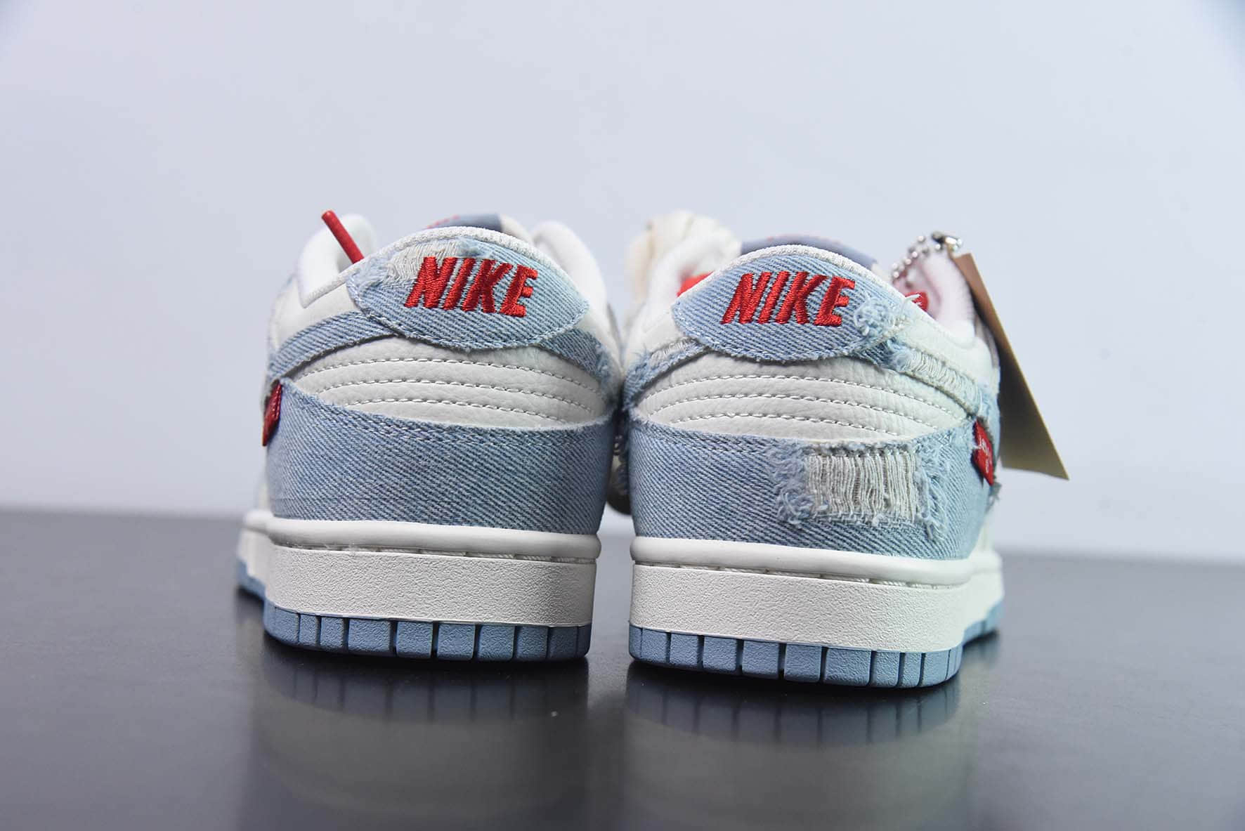 耐克Nike Levi's x NK Dunk Low 李维斯联名破布牛仔蓝SB低帮休闲板鞋纯原版本 货号：LE0021-005