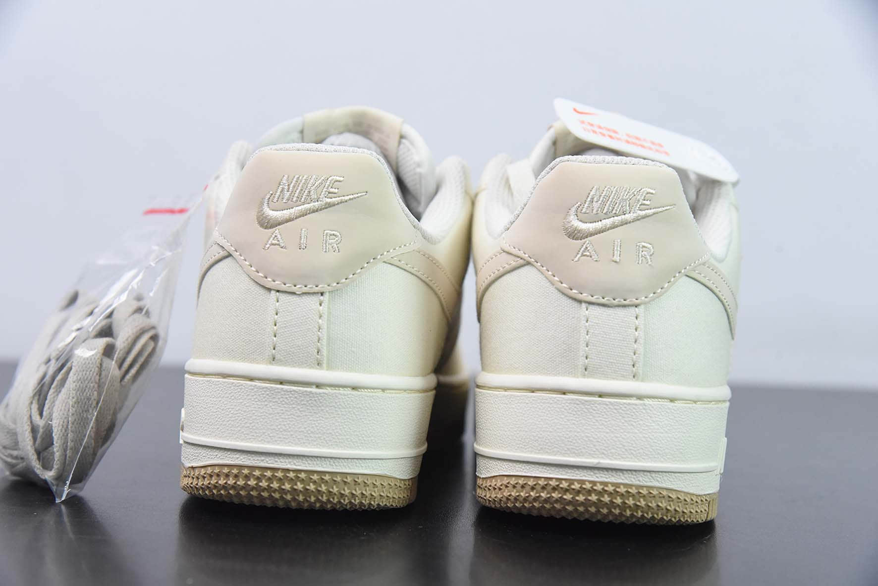 耐克Nike Air Force 1'07 Low卡其小勾布面空军一号低帮休闲板鞋纯原版本 货号：ME0112-577