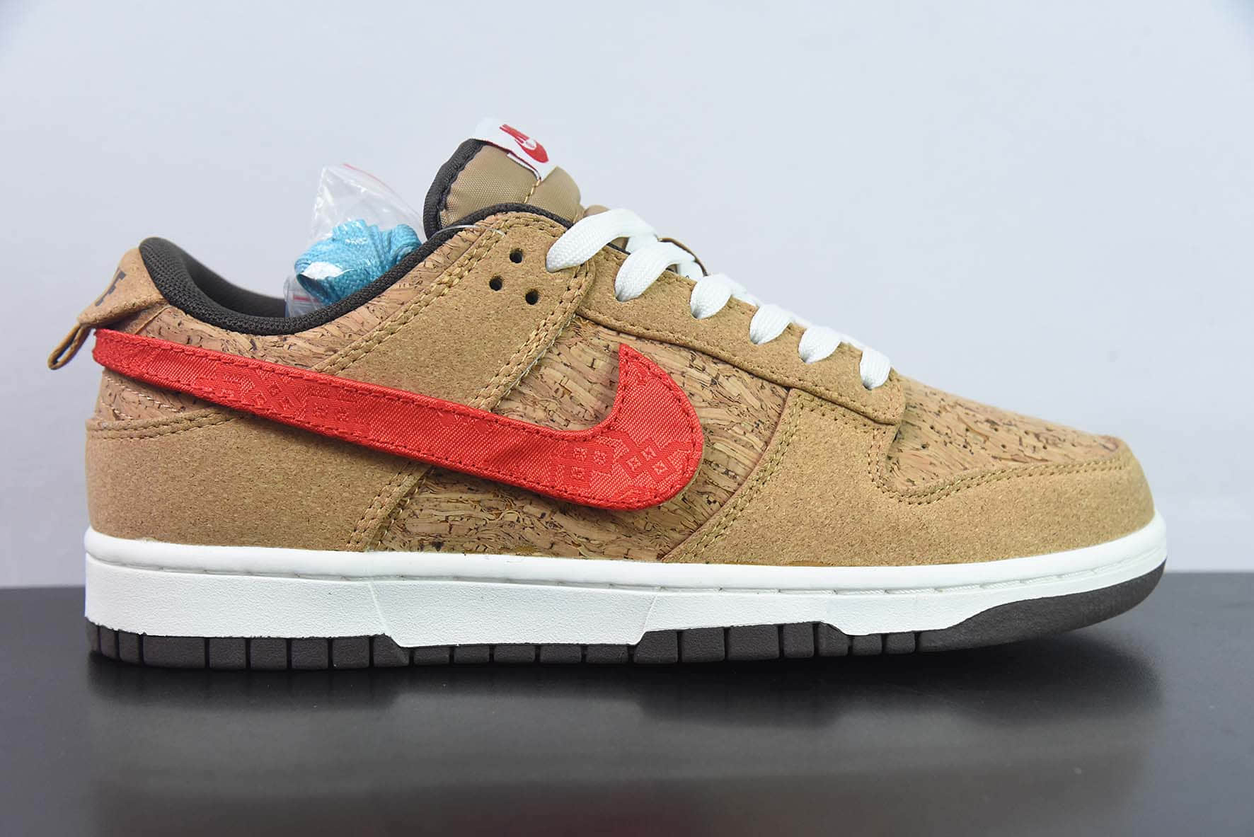 耐克Nike Clot x NK SB Dunk Low 20周年联名软木塞换钩SB低帮休闲滑板鞋纯原版本 货号:FN0317-121