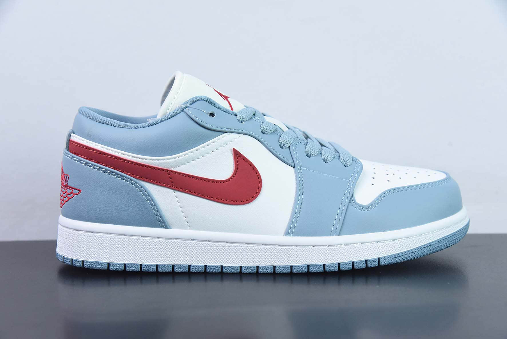 乔丹Air Jordan AJ1 Low 蓝白红低帮复古篮球鞋纯原版本 货号：DC0774-164