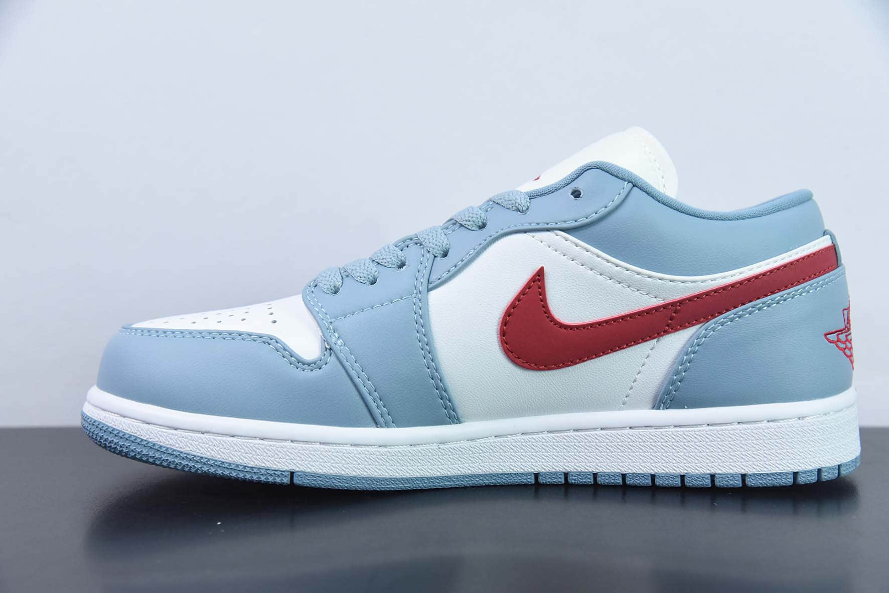 乔丹Air Jordan AJ1 Low 蓝白红低帮复古篮球鞋纯原版本 货号：DC0774-164