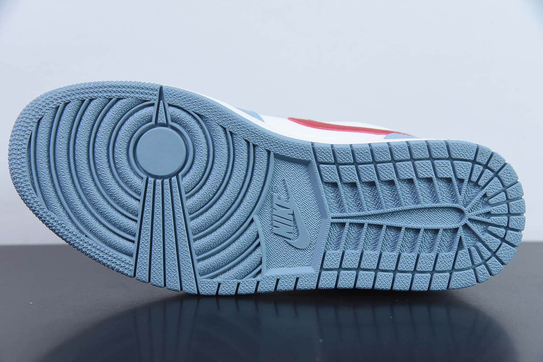 乔丹Air Jordan AJ1 Low 蓝白红低帮复古篮球鞋纯原版本 货号：DC0774-164
