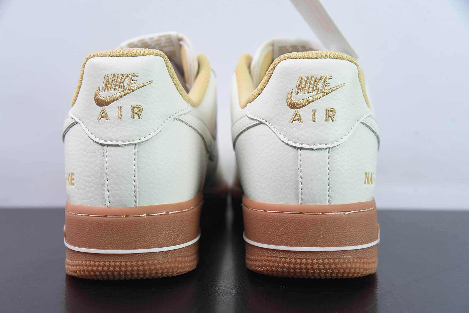 耐克Nike Air Force 1 Low NAI-KE白棕印花生胶空军一号低帮运动休闲板鞋纯原版本 货号:NK0621-988